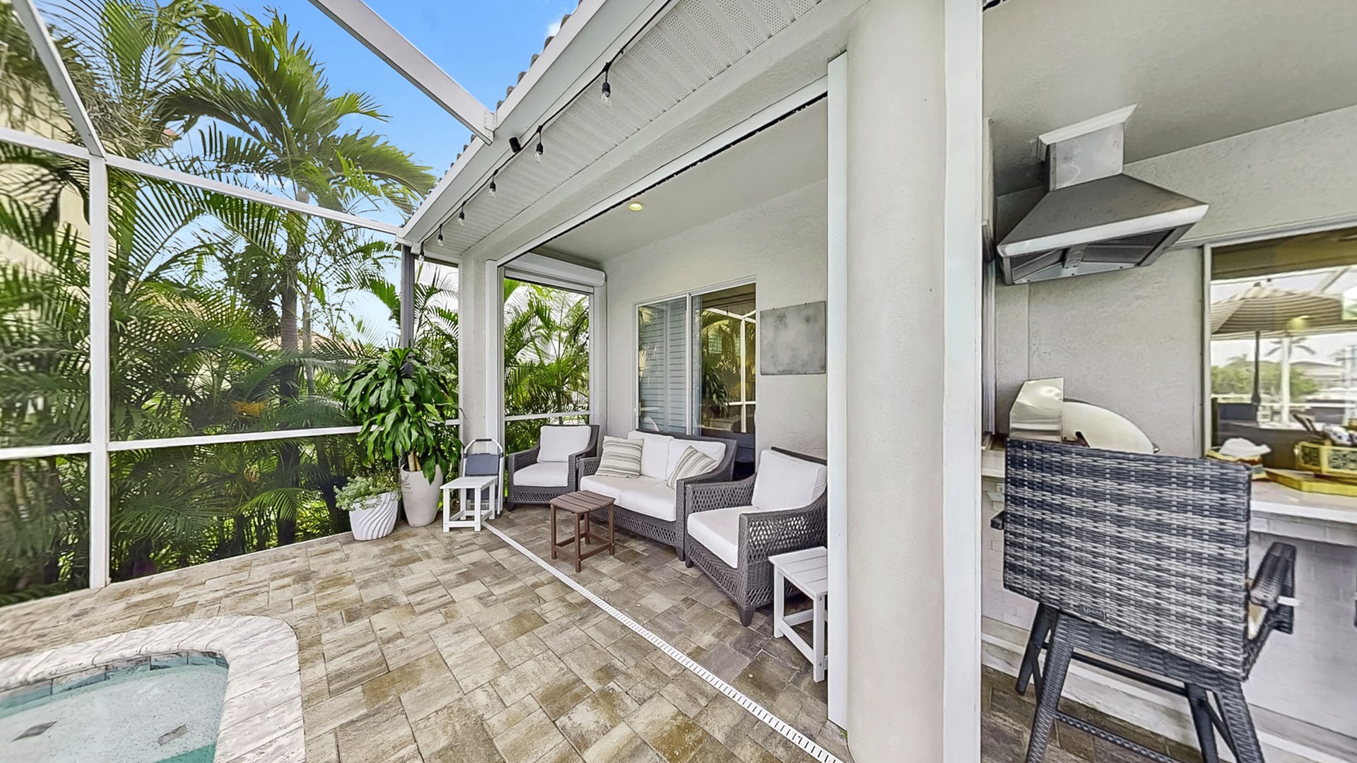 Apollo Beach, Florida, 33572, United States, 4 Bedrooms Bedrooms, ,3 BathroomsBathrooms,Residential,For Sale,1895059