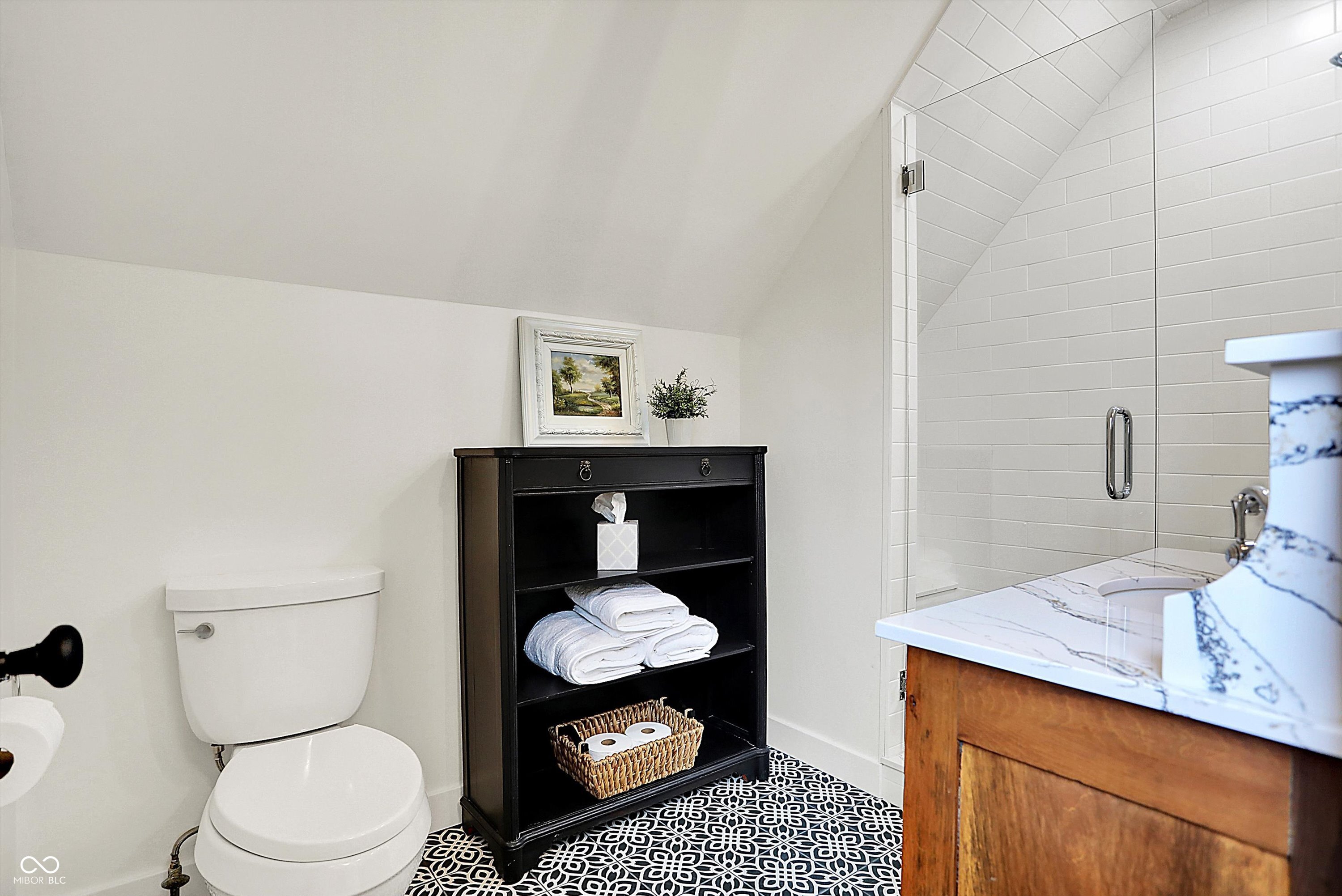 Zionsville, Indiana, 46077, United States, 6 Bedrooms Bedrooms, ,5 BathroomsBathrooms,Residential,For Sale,1766100
