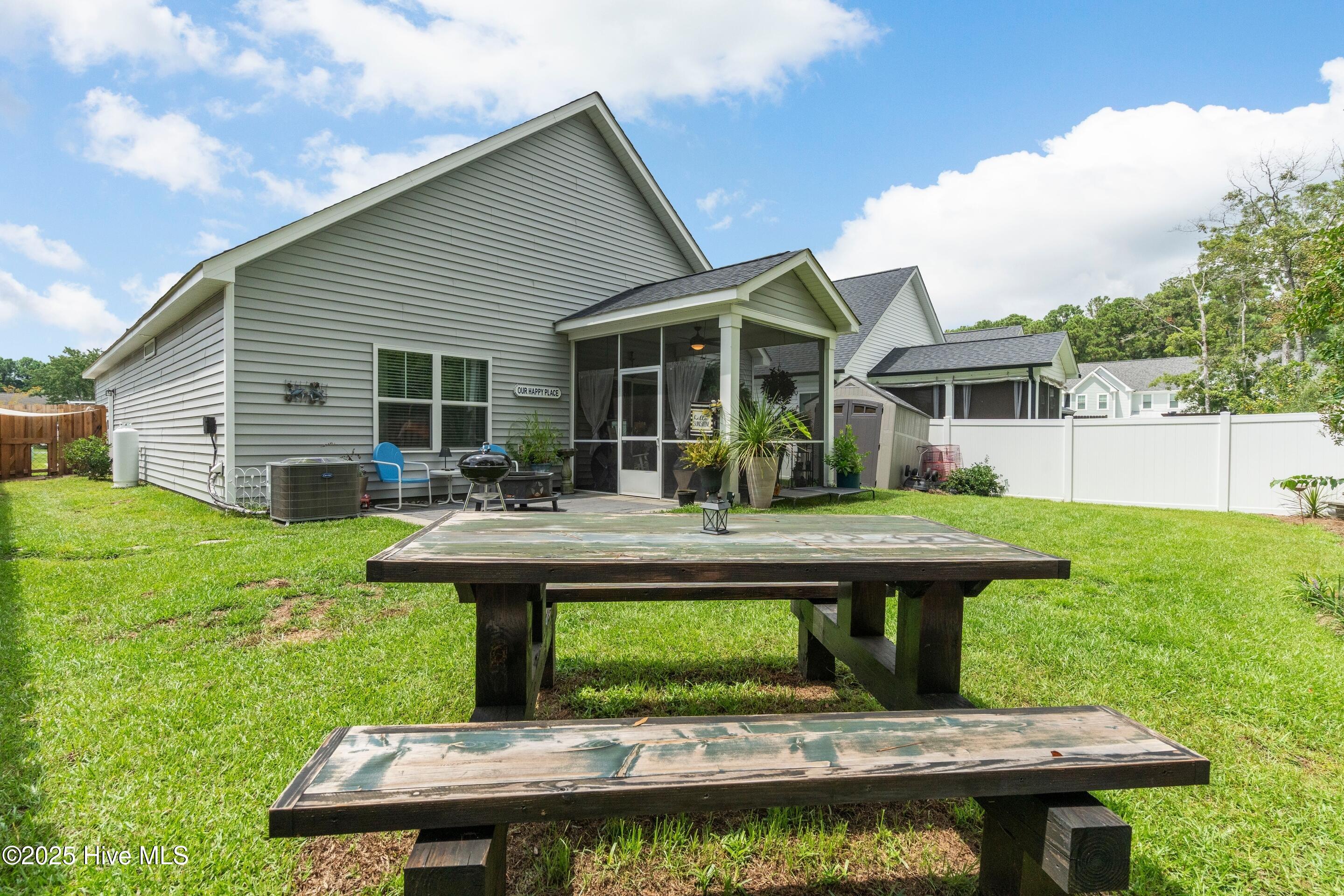 Southport, North Carolina, 28461, United States, 3 Bedrooms Bedrooms, ,2 BathroomsBathrooms,Residential,For Sale,1925242