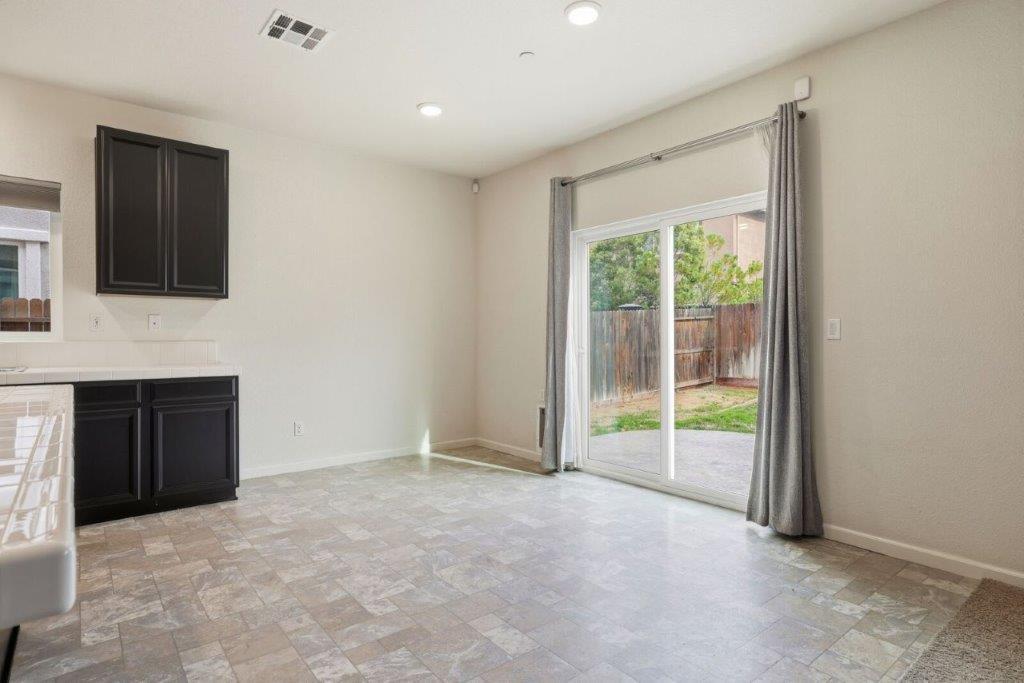 Sacramento, California, 95834, United States, 3 Bedrooms Bedrooms, ,3 BathroomsBathrooms,Residential,For Sale,1992376