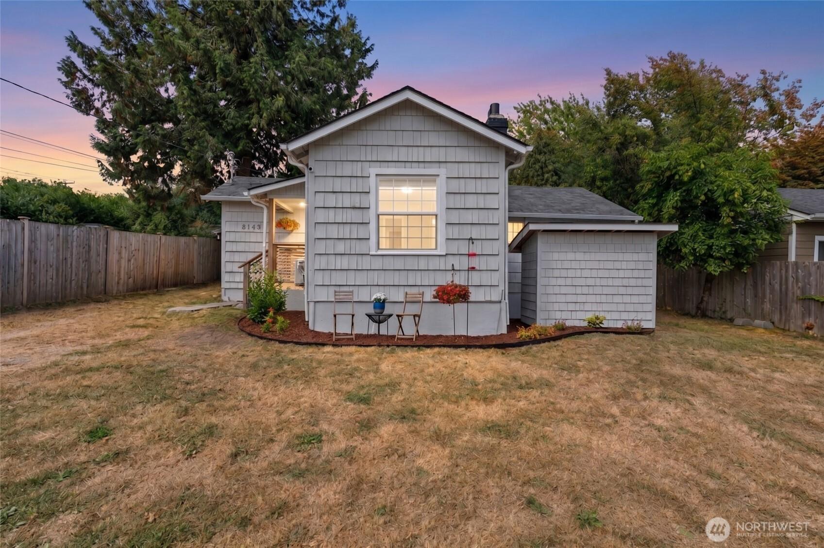10th Ave, Seattle, WA 98106 #1