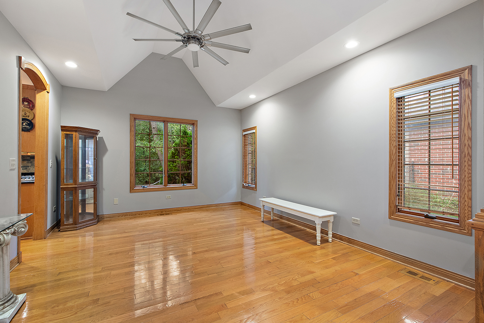 New Lenox, Illinois, 60451, United States, 4 Bedrooms Bedrooms, ,3 BathroomsBathrooms,Residential,For Sale,1974634