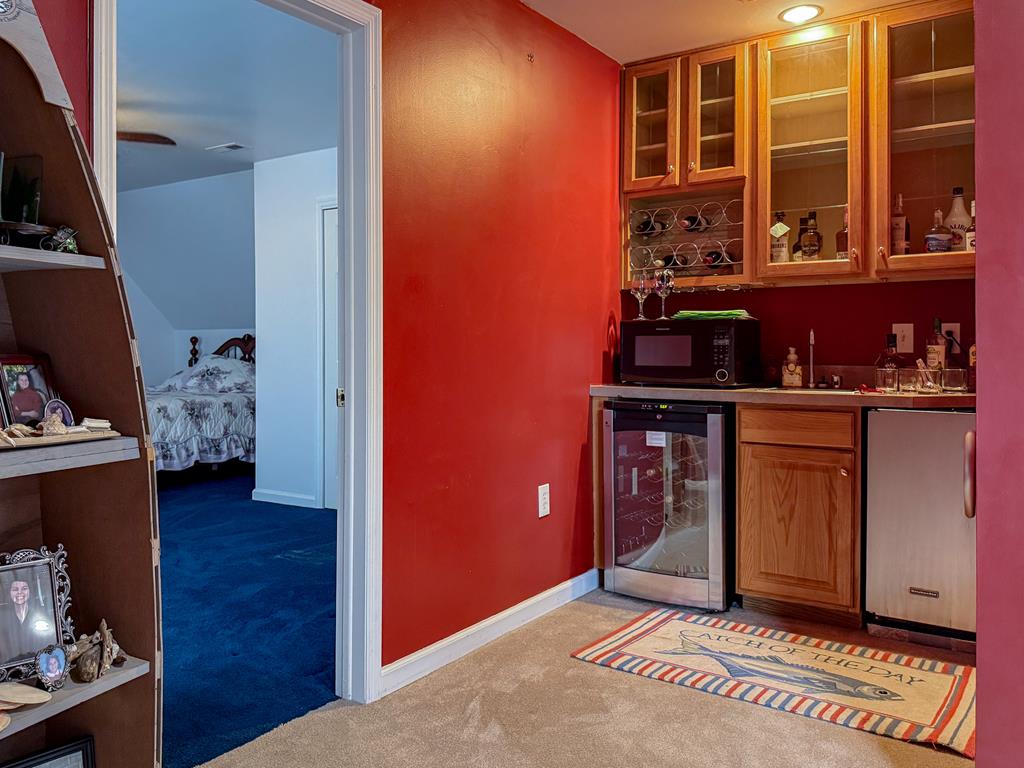 Craddockville, Virginia, 23341, United States, 4 Bedrooms Bedrooms, ,3 BathroomsBathrooms,Residential,For Sale,1891575