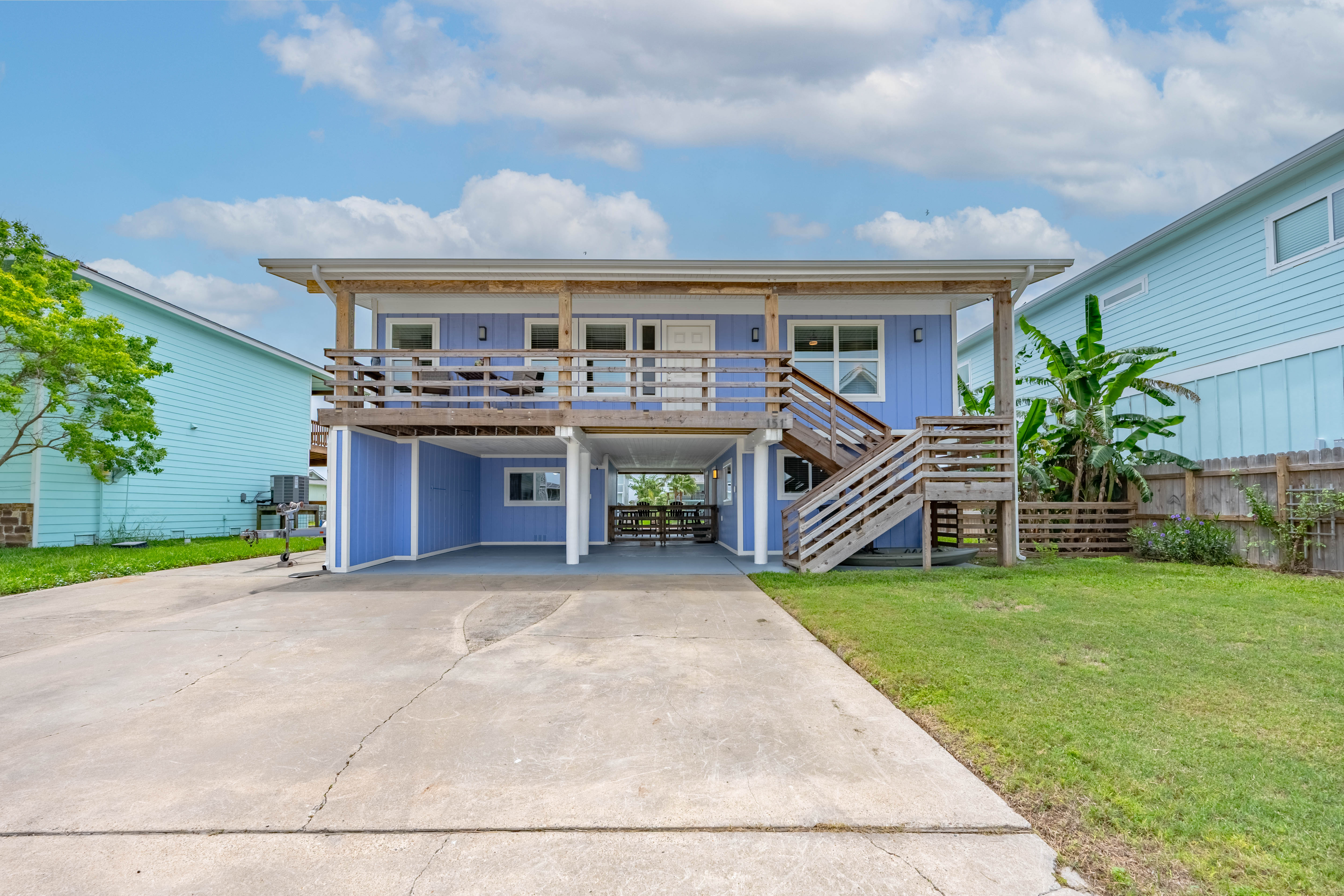  Waterfront Home in City by the Sea - 物件實景