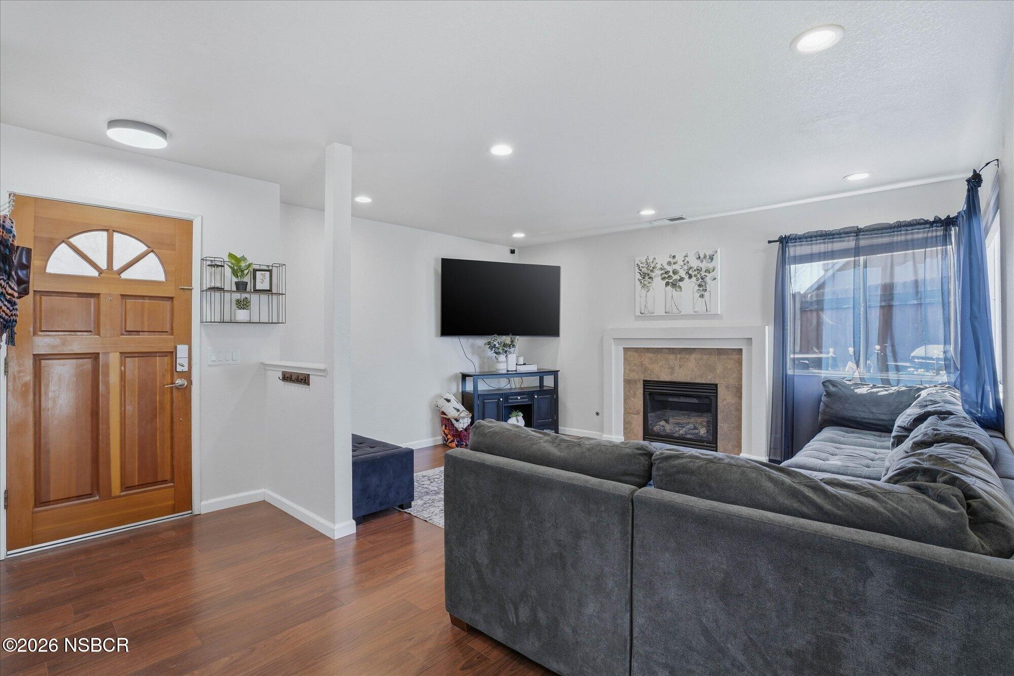 Santa Maria, California, 93455, United States, 3 Bedrooms Bedrooms, ,3 BathroomsBathrooms,Residential,For Sale,2013241