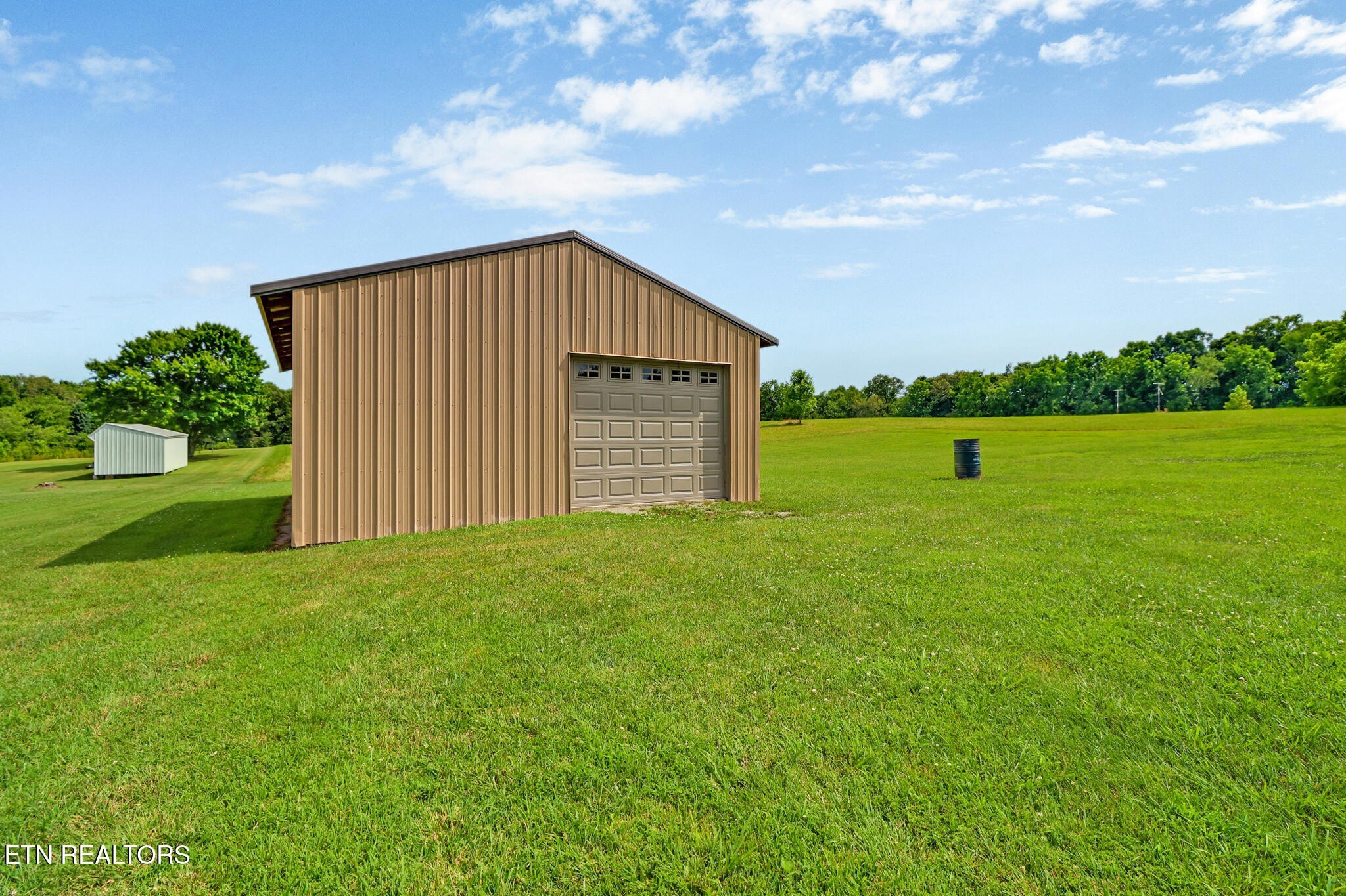 Crossville, Tennessee, 38555, United States, 3 Bedrooms Bedrooms, ,3 BathroomsBathrooms,Residential,For Sale,1921261