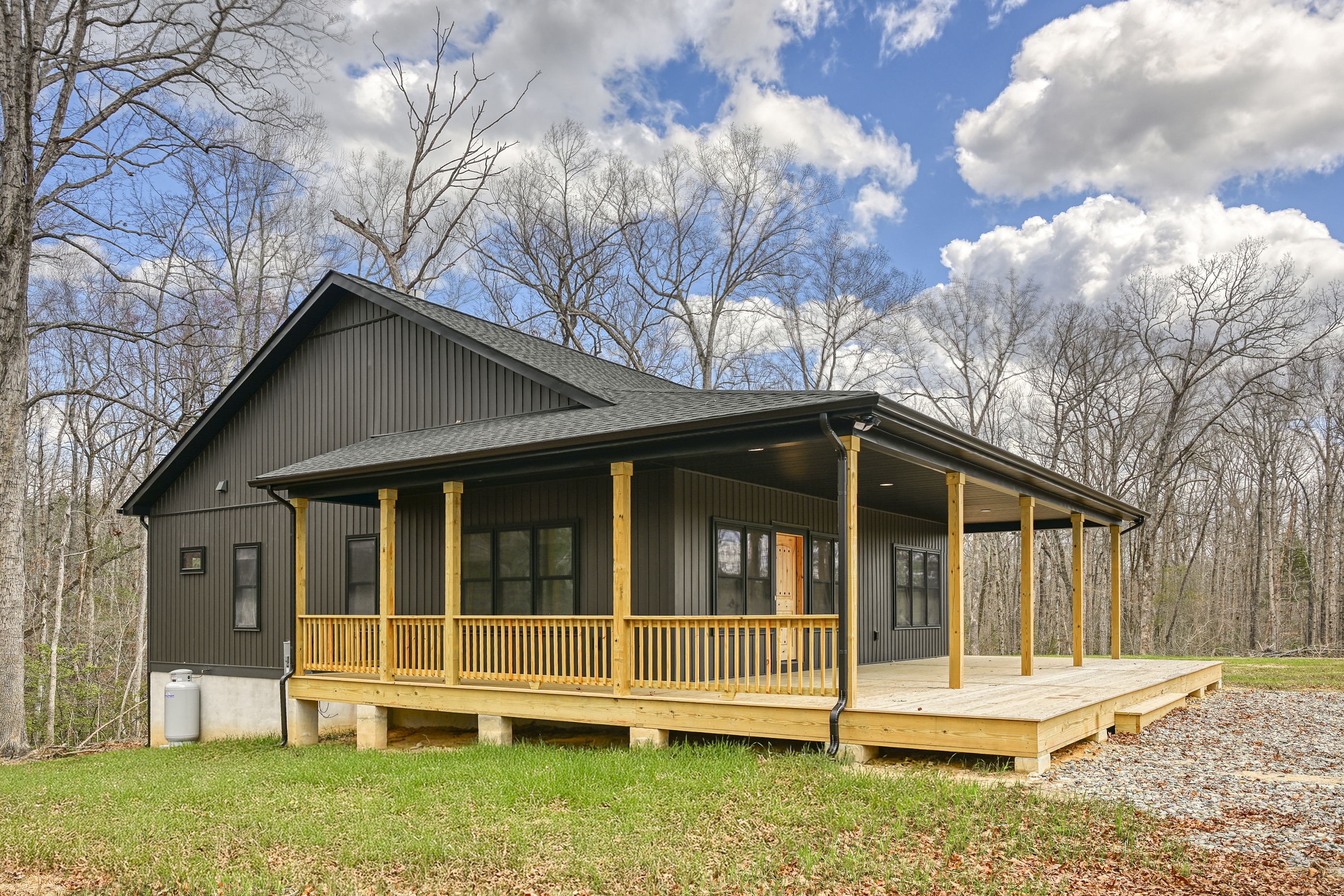  295 Equestrian Landing Trail, Bumpass, VA 23024 - 物件實景