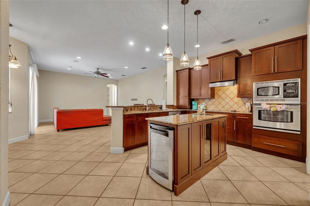 Orlando, Florida, 32832, United States, 4 Bedrooms Bedrooms, ,4 BathroomsBathrooms,Residential,For Sale,1901368