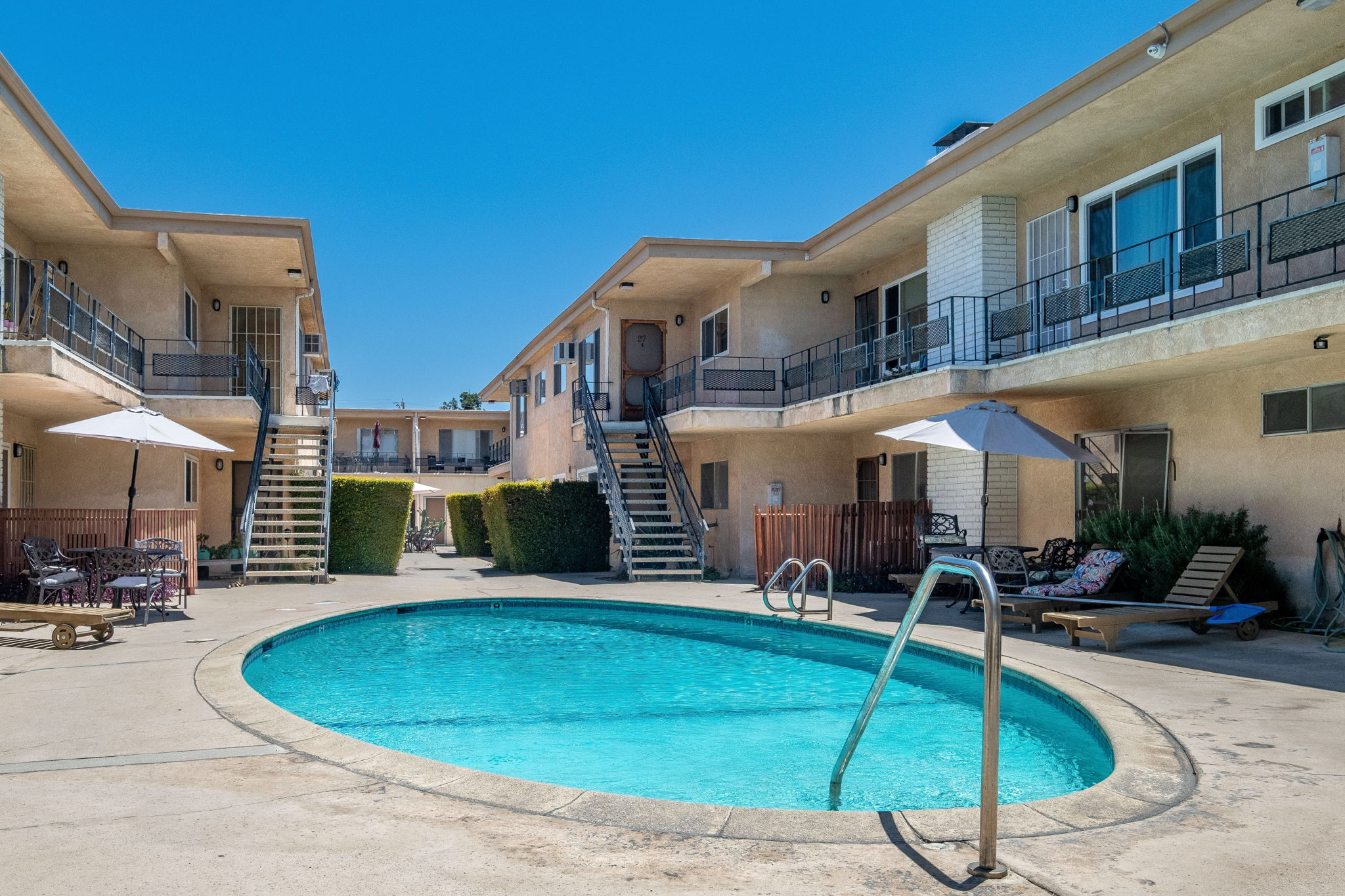  5232 Corteen Place Unit 10, Los Angeles, CA 91607 - 物件實景