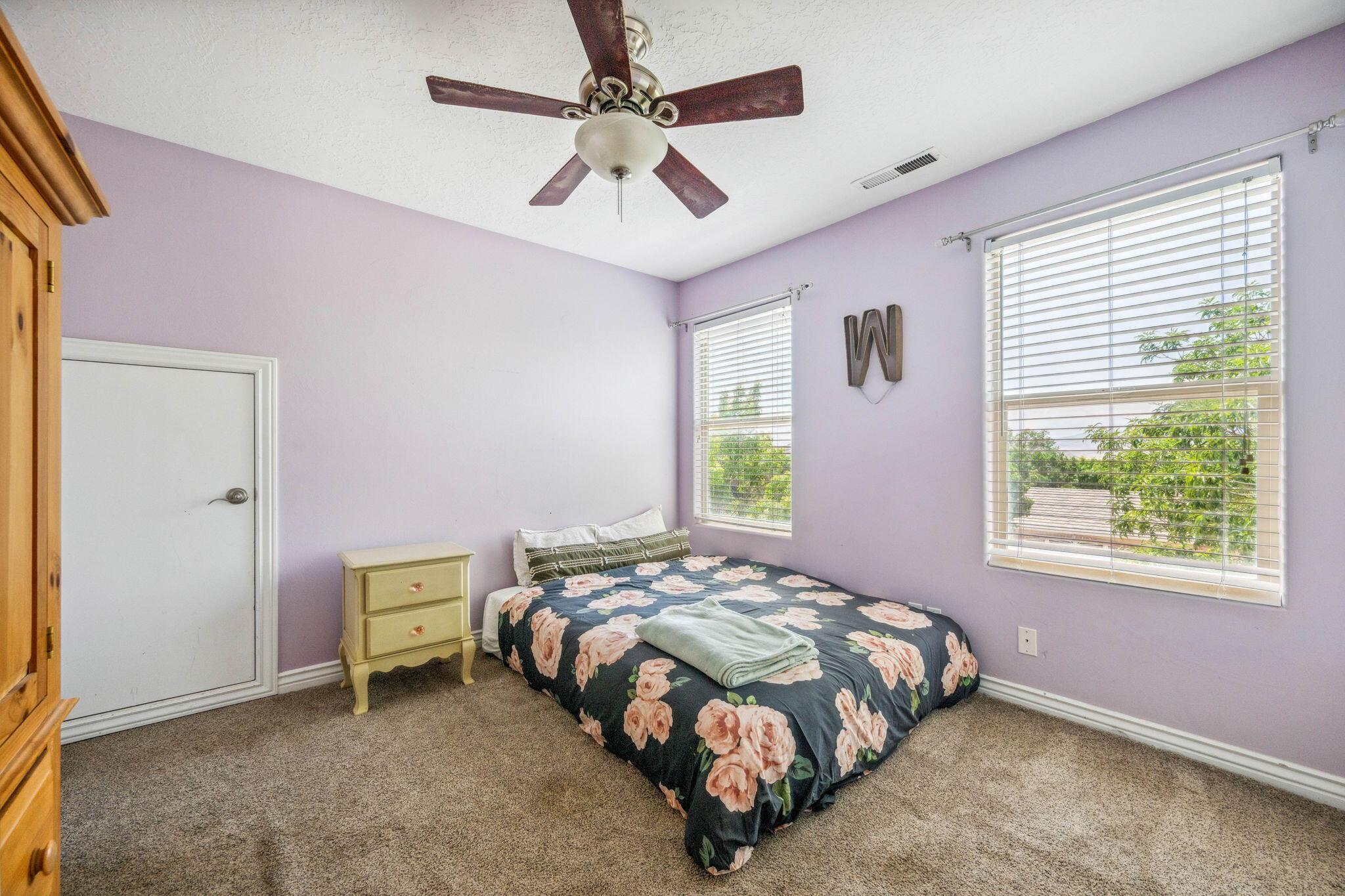 St George, Utah, 84790, United States, 6 Bedrooms Bedrooms, ,5 BathroomsBathrooms,Residential,For Sale,1923472