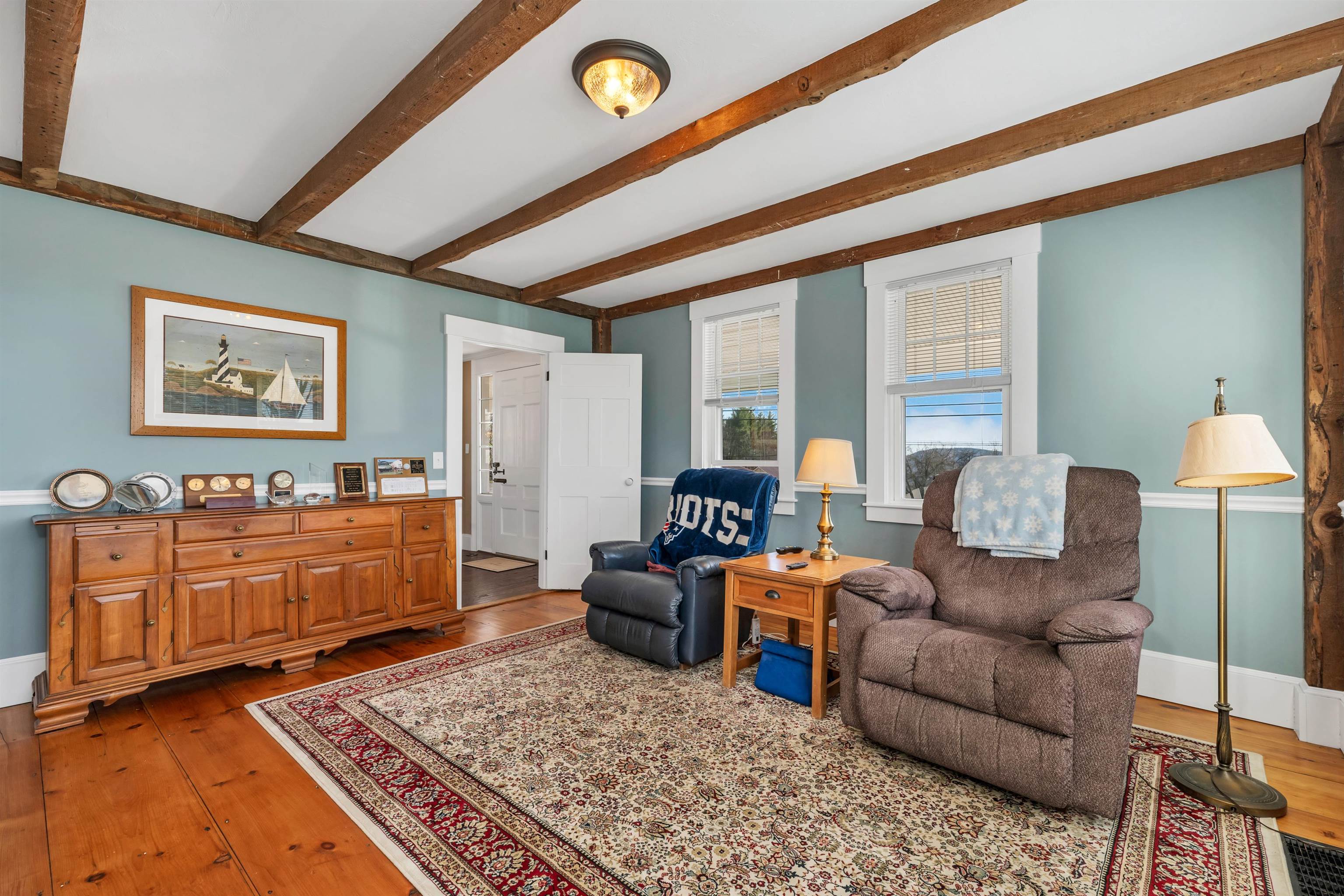 Meredith, New Hampshire, 03253, United States, 3 Bedrooms Bedrooms, ,2 BathroomsBathrooms,Residential,For Sale,1793827