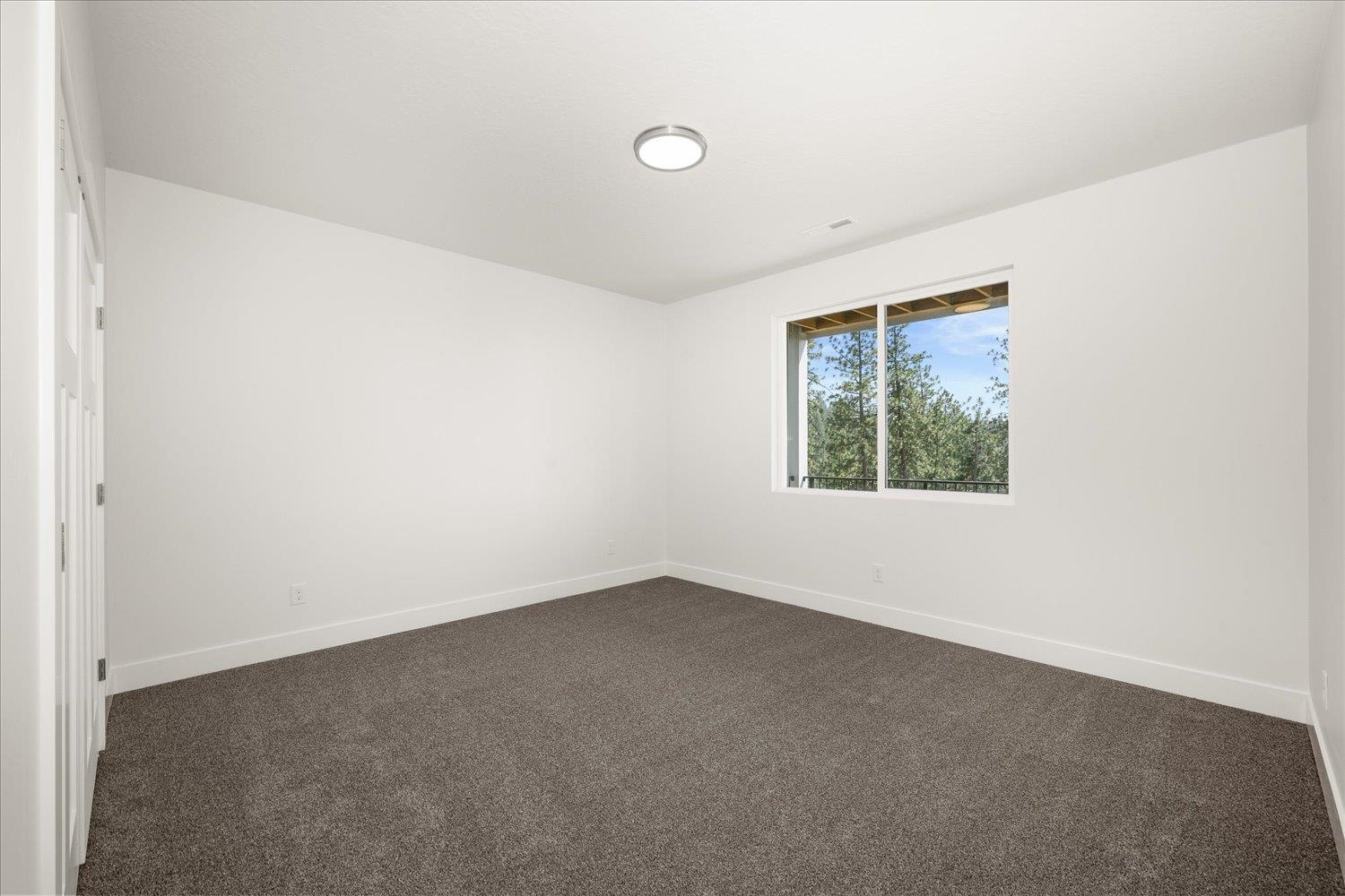 Spokane, Washington, 99208, United States, 4 Bedrooms Bedrooms, ,3 BathroomsBathrooms,Residential,For Sale,1940467