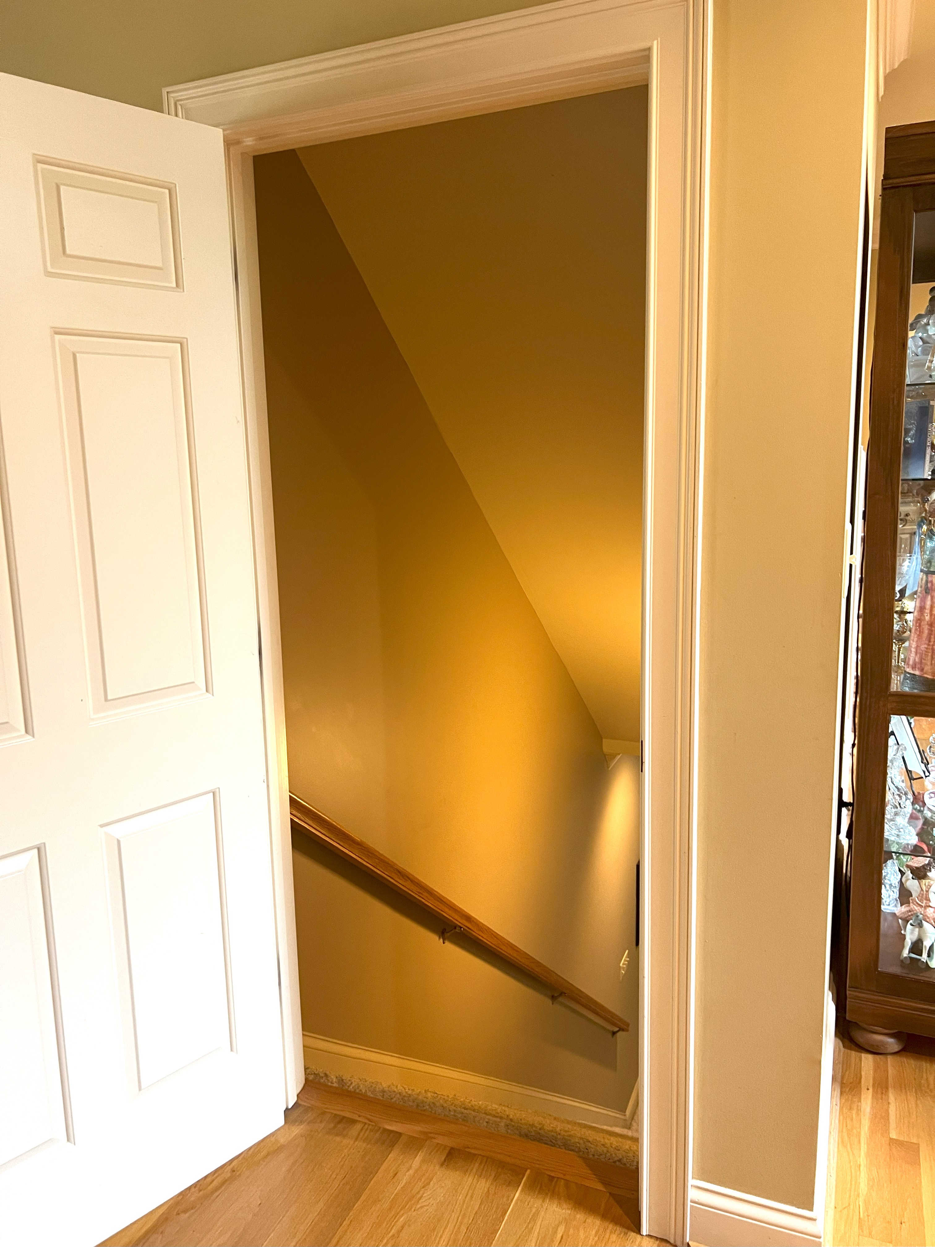 Frankfort, Kentucky, 40601, United States, 5 Bedrooms Bedrooms, ,4 BathroomsBathrooms,Residential,For Sale,1983551