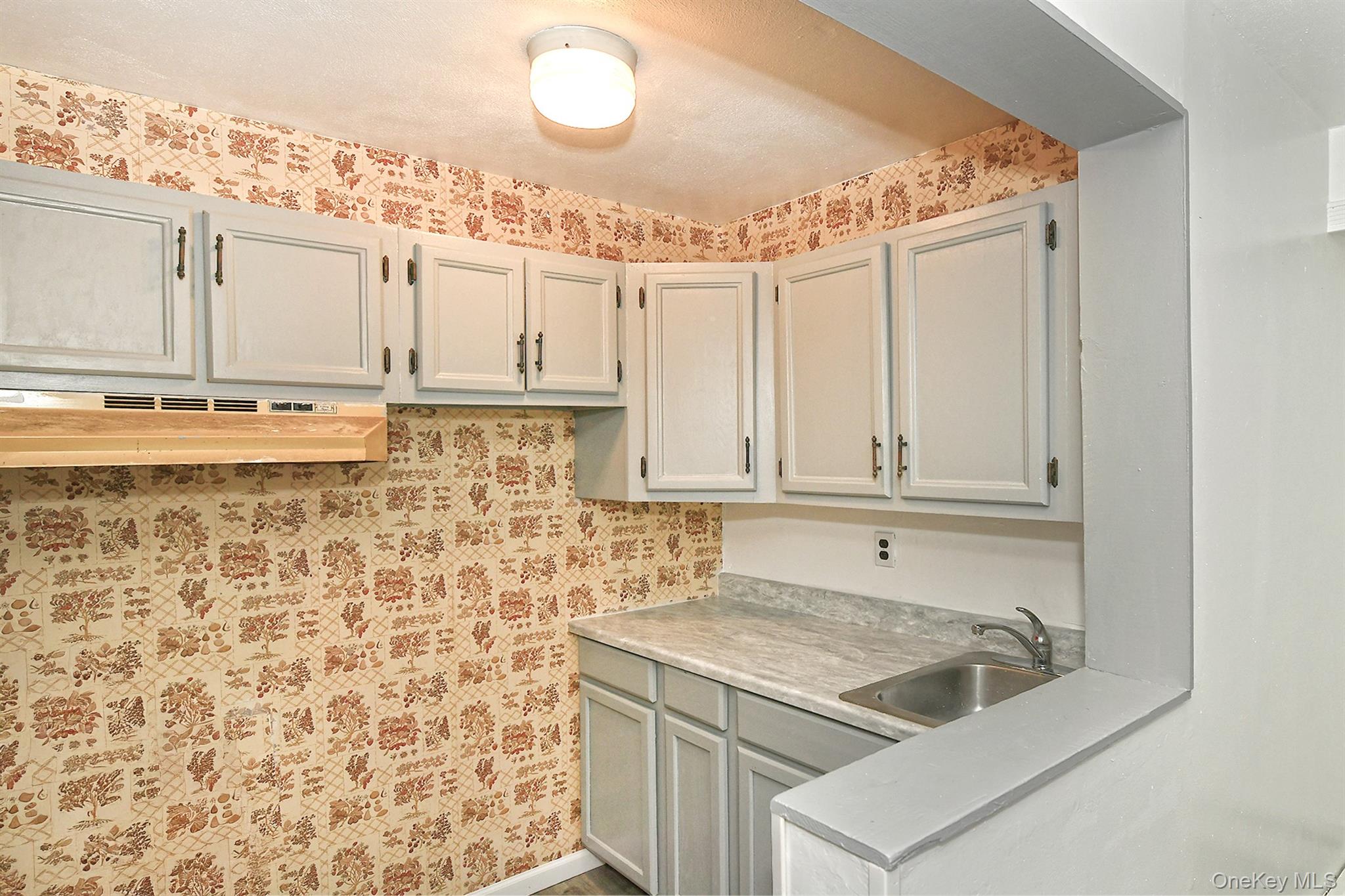 Medford, New York, 11763, United States, 5 Bedrooms Bedrooms, ,2 BathroomsBathrooms,Residential,For Sale,1947086