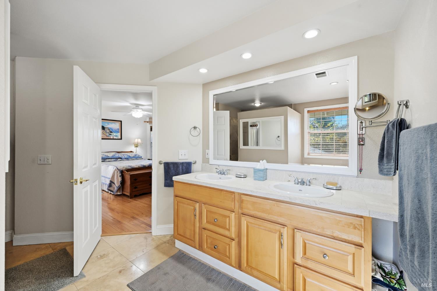 Santa Rosa, California, 95404, United States, 3 Bedrooms Bedrooms, ,2 BathroomsBathrooms,Residential,For Sale,2001731