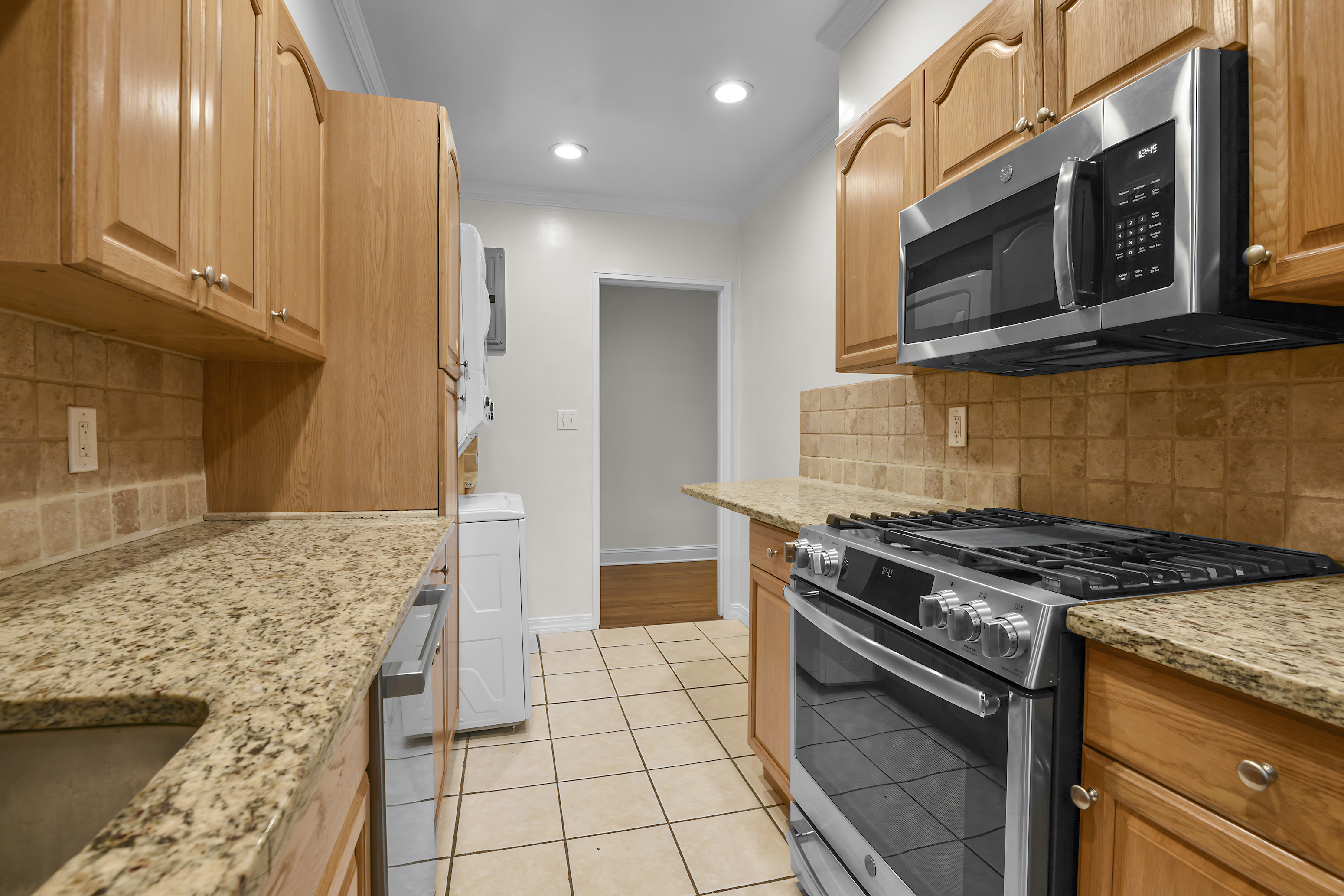  Beautiful Palmer Terrace Co-op - 物件實景