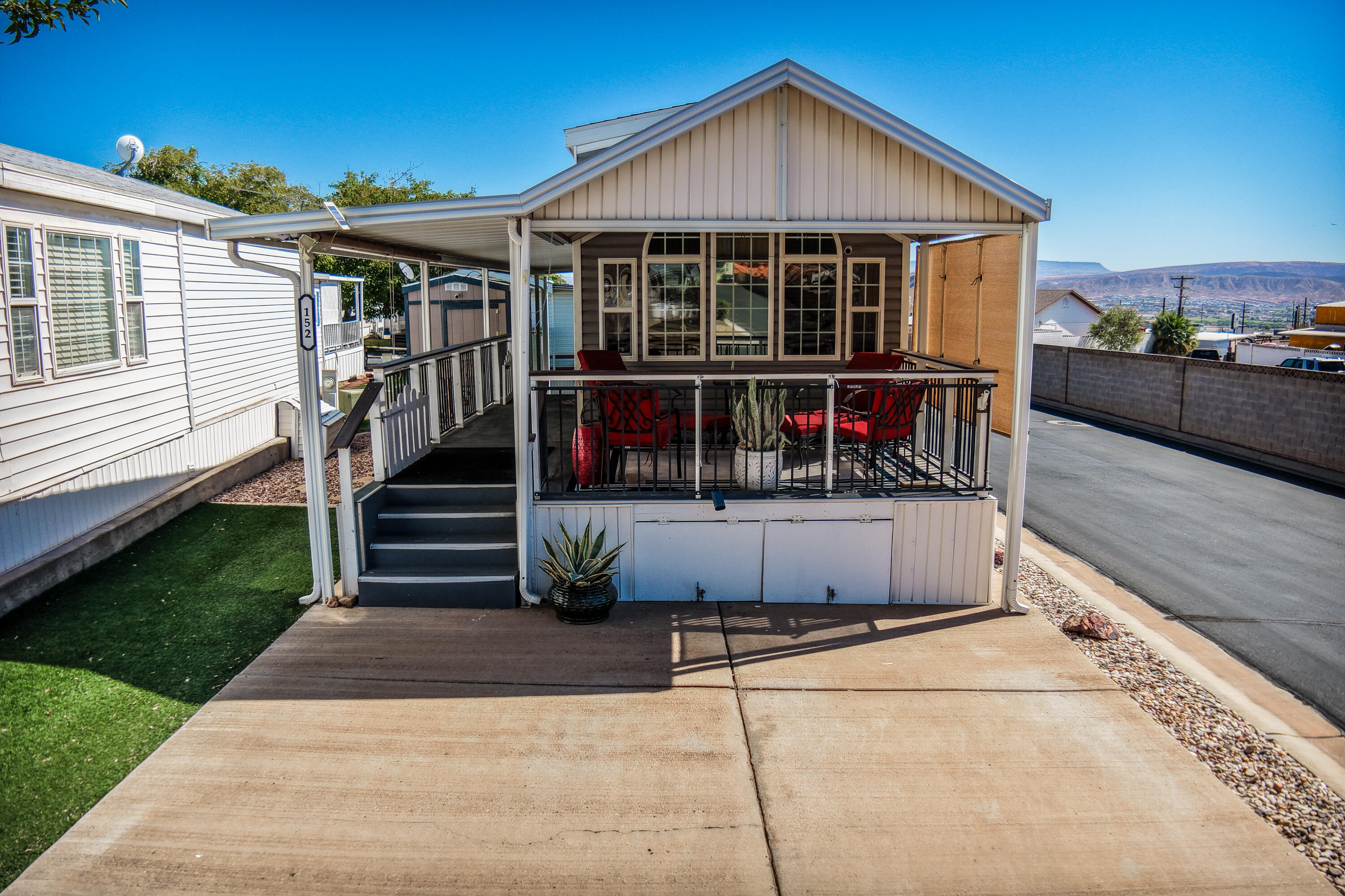 Red Hills Pkwy, Washington, UT 84780 #1