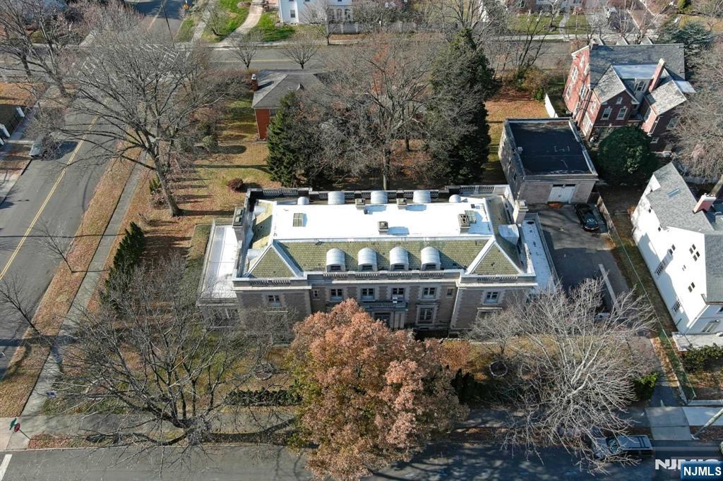 Newark, New Jersey, 07104, United States, 15 Bedrooms Bedrooms, ,8 BathroomsBathrooms,Residential,For Sale,1996233