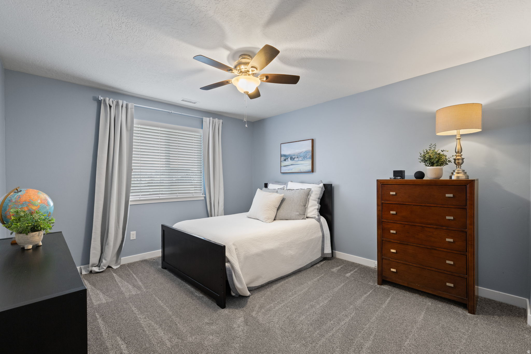 Eagle Mountain, Utah, 84005, United States, 5 Bedrooms Bedrooms, ,4 BathroomsBathrooms,Residential,For Sale,2003166