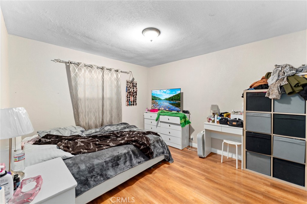 Compton, California, 90220, United States, ,Residential,For Sale,1842717