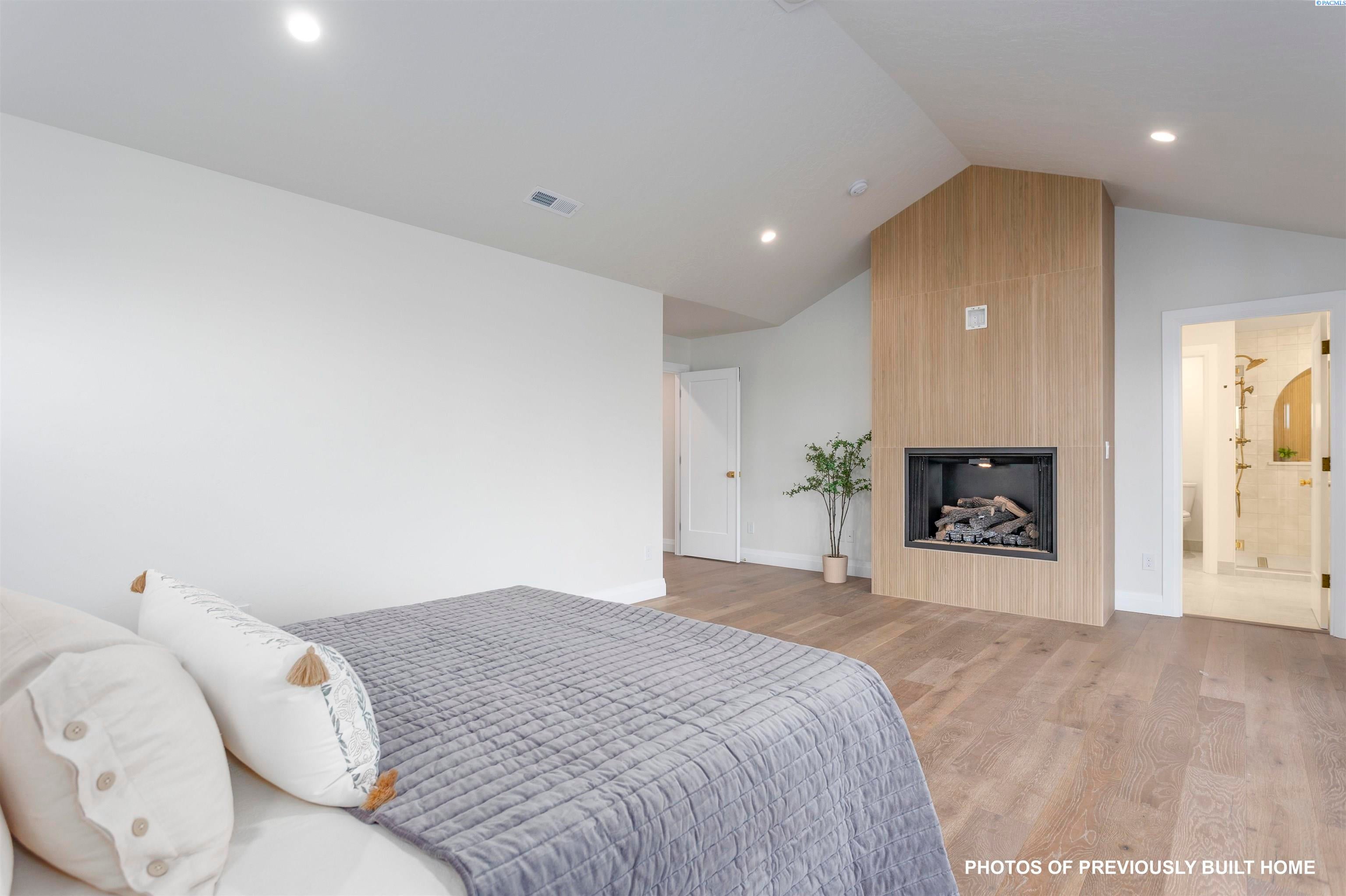 Pasco, Washington, 99301, United States, 4 Bedrooms Bedrooms, ,3 BathroomsBathrooms,Residential,For Sale,1982382