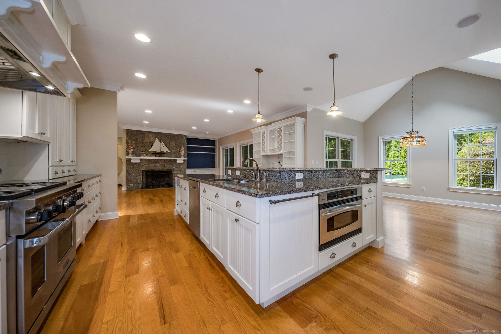 Madison, Connecticut, 06443, United States, 4 Bedrooms Bedrooms, ,4 BathroomsBathrooms,Residential,For Sale,1960564