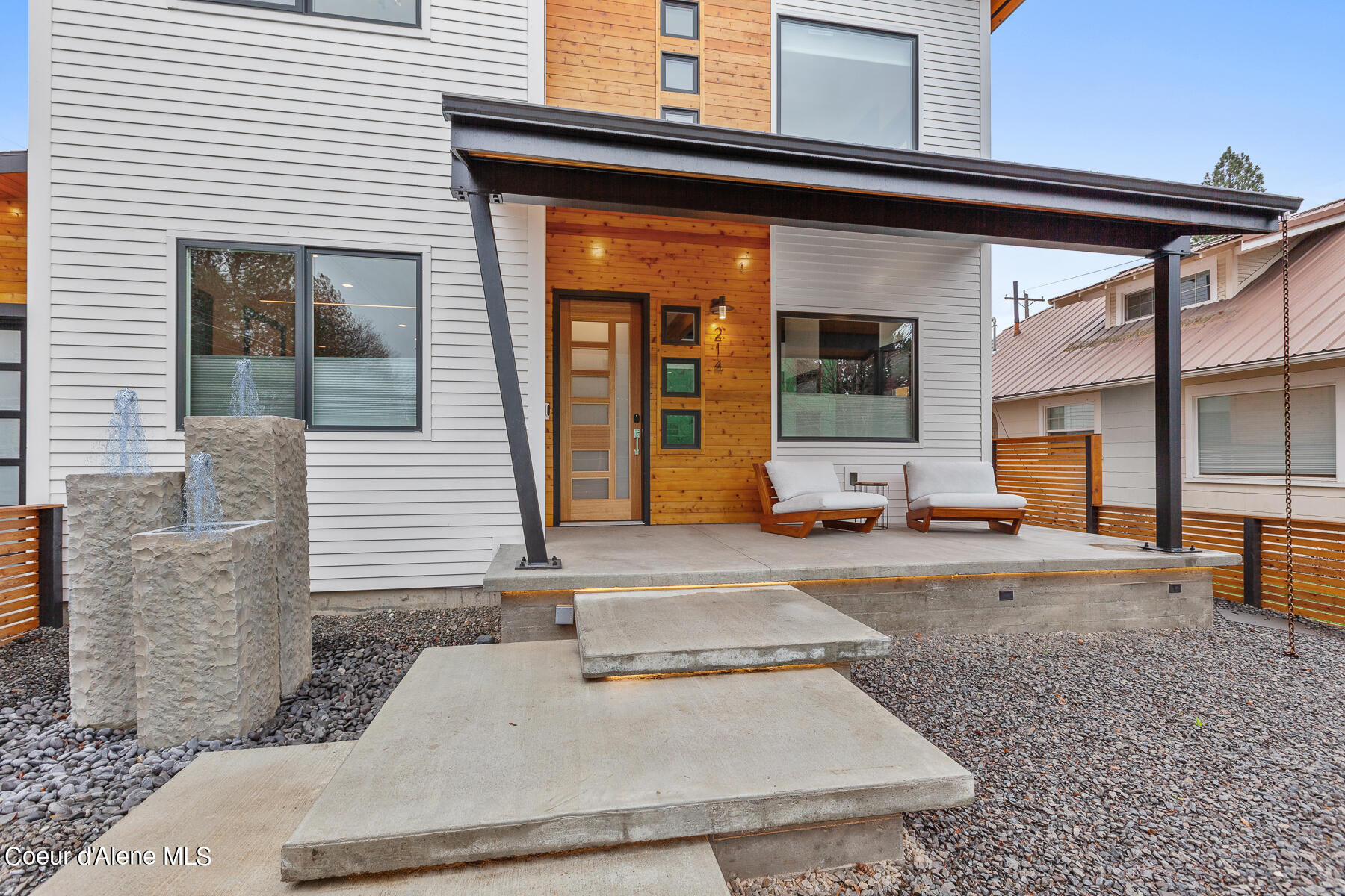 Coeur d'Alene, Idaho, 83814, United States, 4 Bedrooms Bedrooms, ,1 BathroomBathrooms,Residential,For Sale,1975946