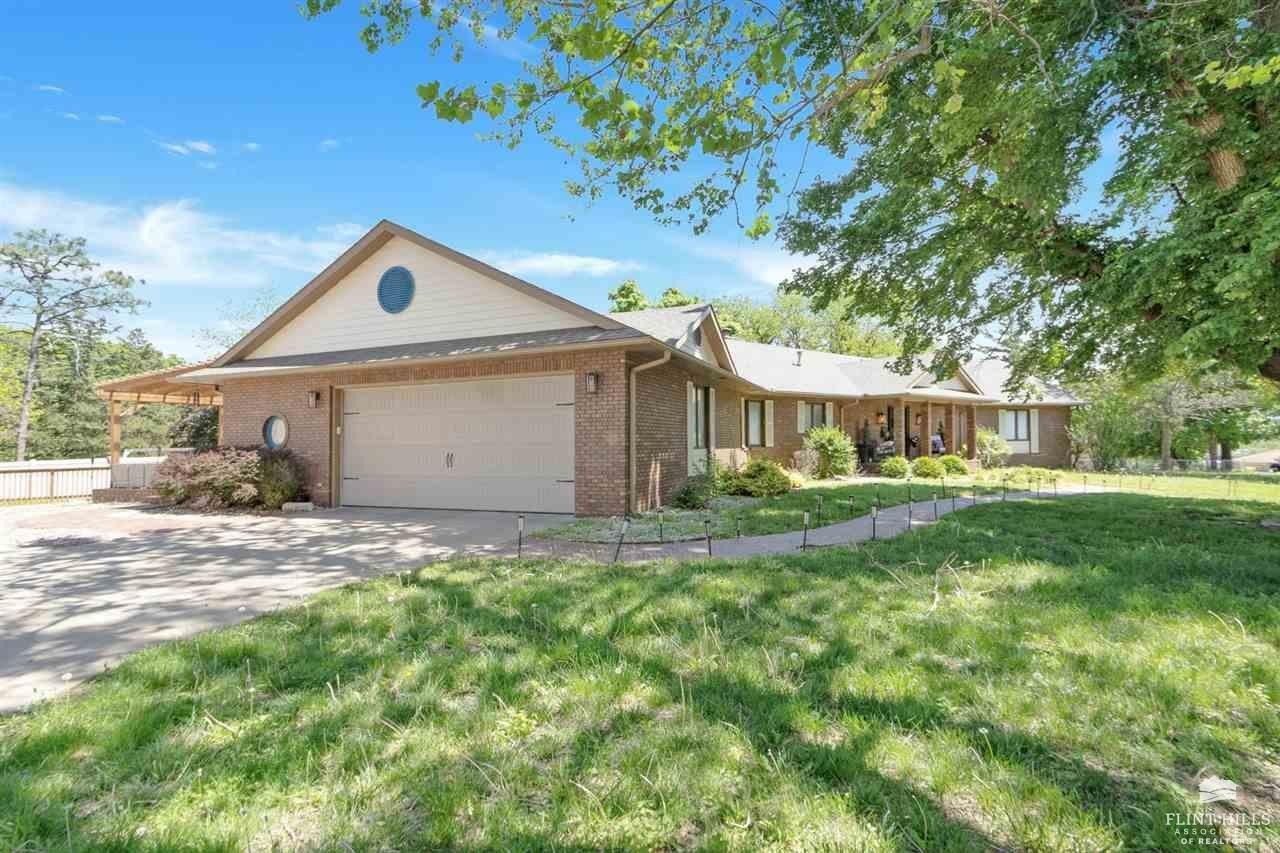 Junction City, Kansas, 66441, United States, 4 Bedrooms Bedrooms, ,4 BathroomsBathrooms,Residential,For Sale,1805372