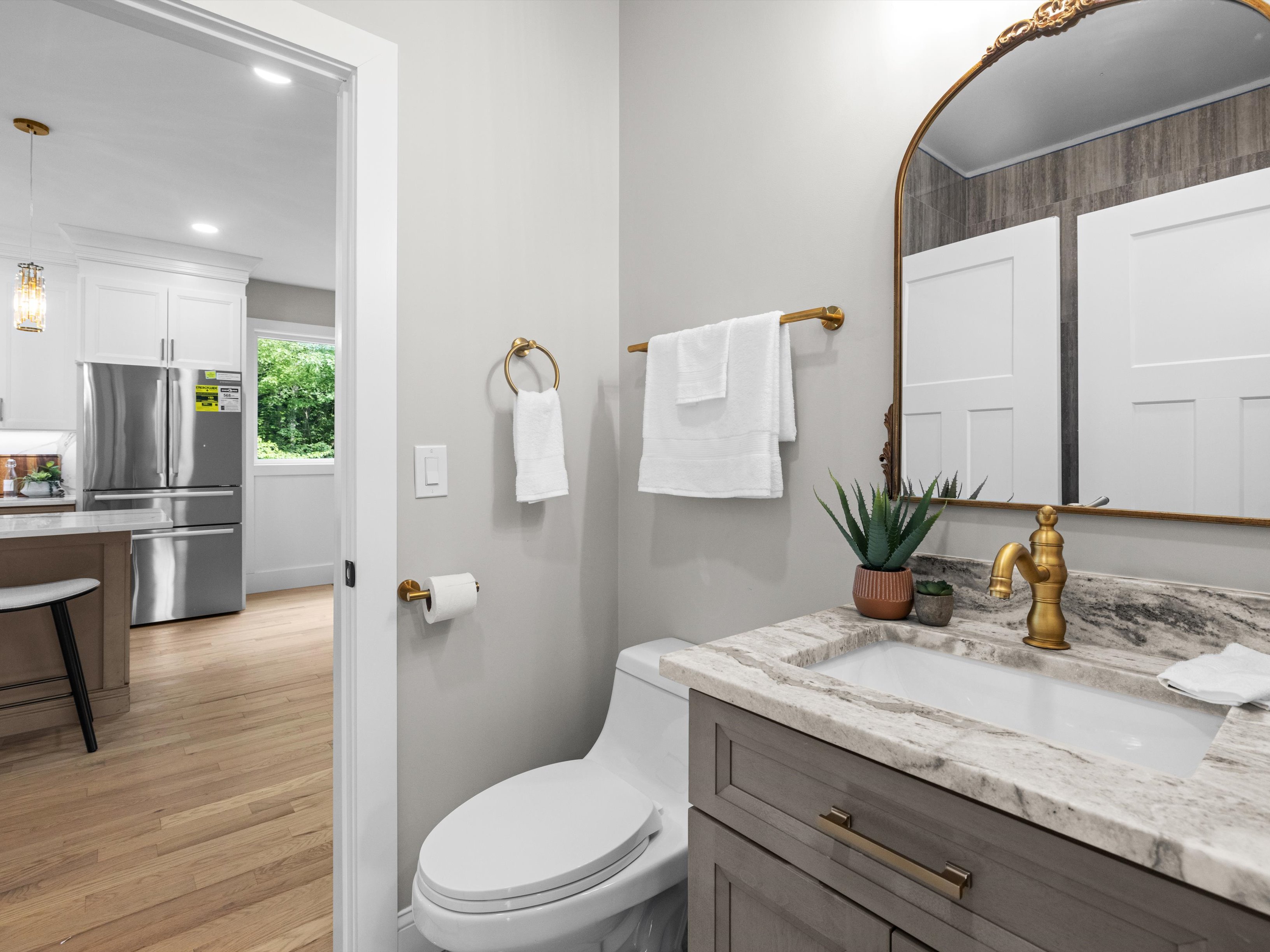  10 Falcon Drive, Shrewsbury, MA 01545 - 物件實景