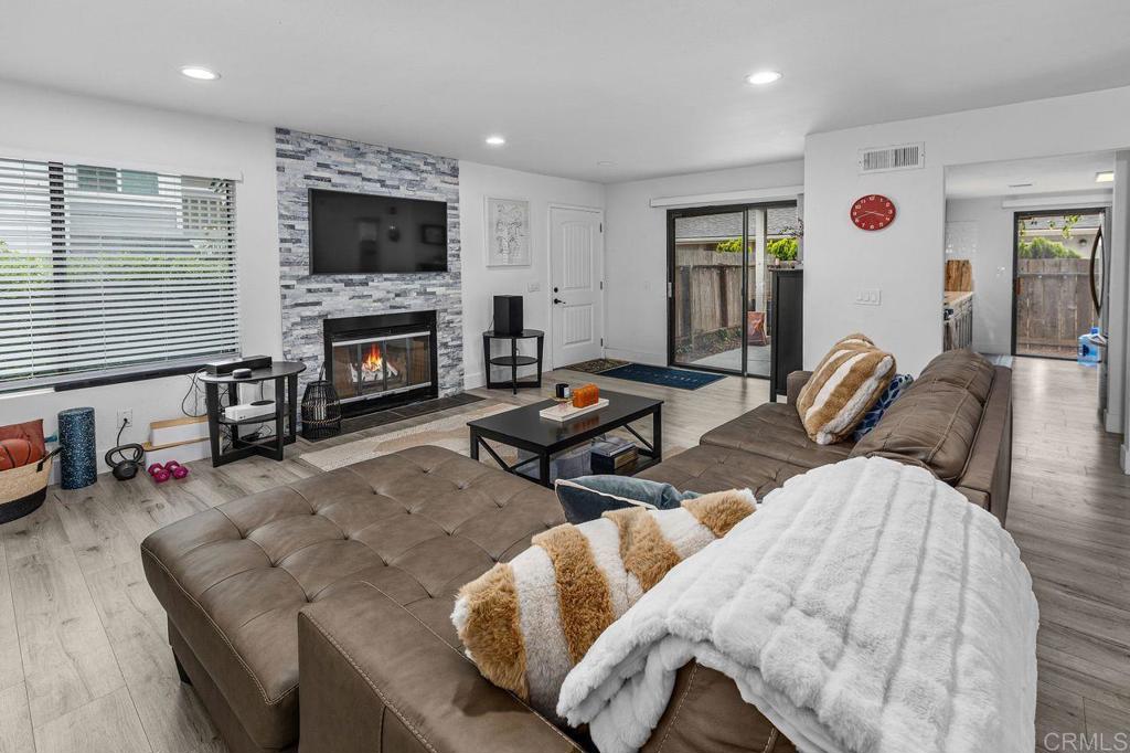 San Diego, California, 92113, United States, 3 Bedrooms Bedrooms, ,3 BathroomsBathrooms,Residential,For Sale,1847887