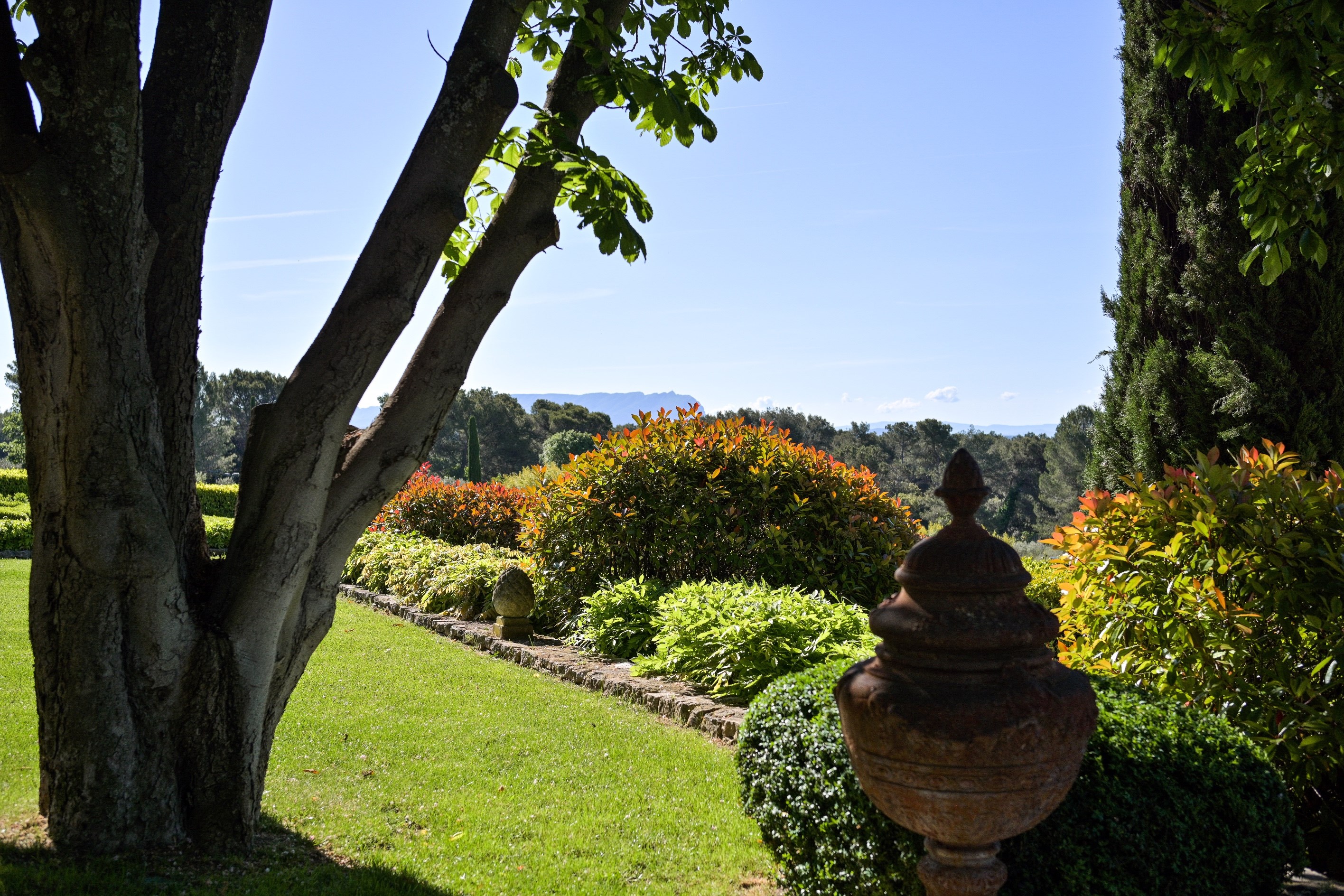  Just Minutes from the Centre of Aix-en-Provence  Exceptional 600 sq.m Bastide … - 物件實景