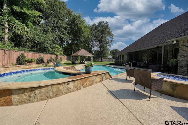 Tyler, Texas, 75706, United States, 4 Bedrooms Bedrooms, ,3 BathroomsBathrooms,Residential,For Sale,1976690