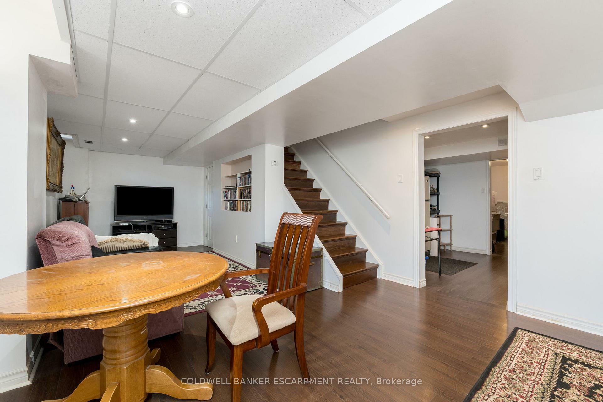 MILTON, Ontario, L9T 5K1, CA, 3 Bedrooms Bedrooms, ,Residential,For Sale,1849827