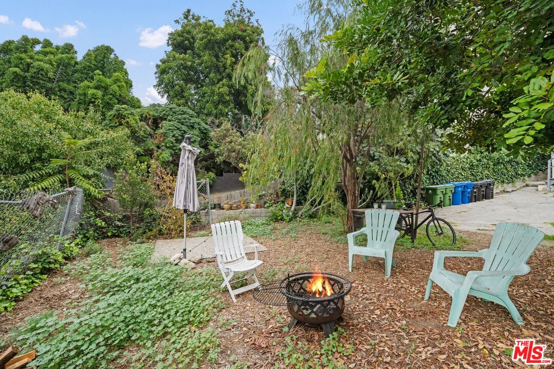 827 Lucile Ave, Los Angeles, California, 90026, United States, 6 Bedrooms Bedrooms, ,Residential,For Sale,827 Lucile Ave,1626659