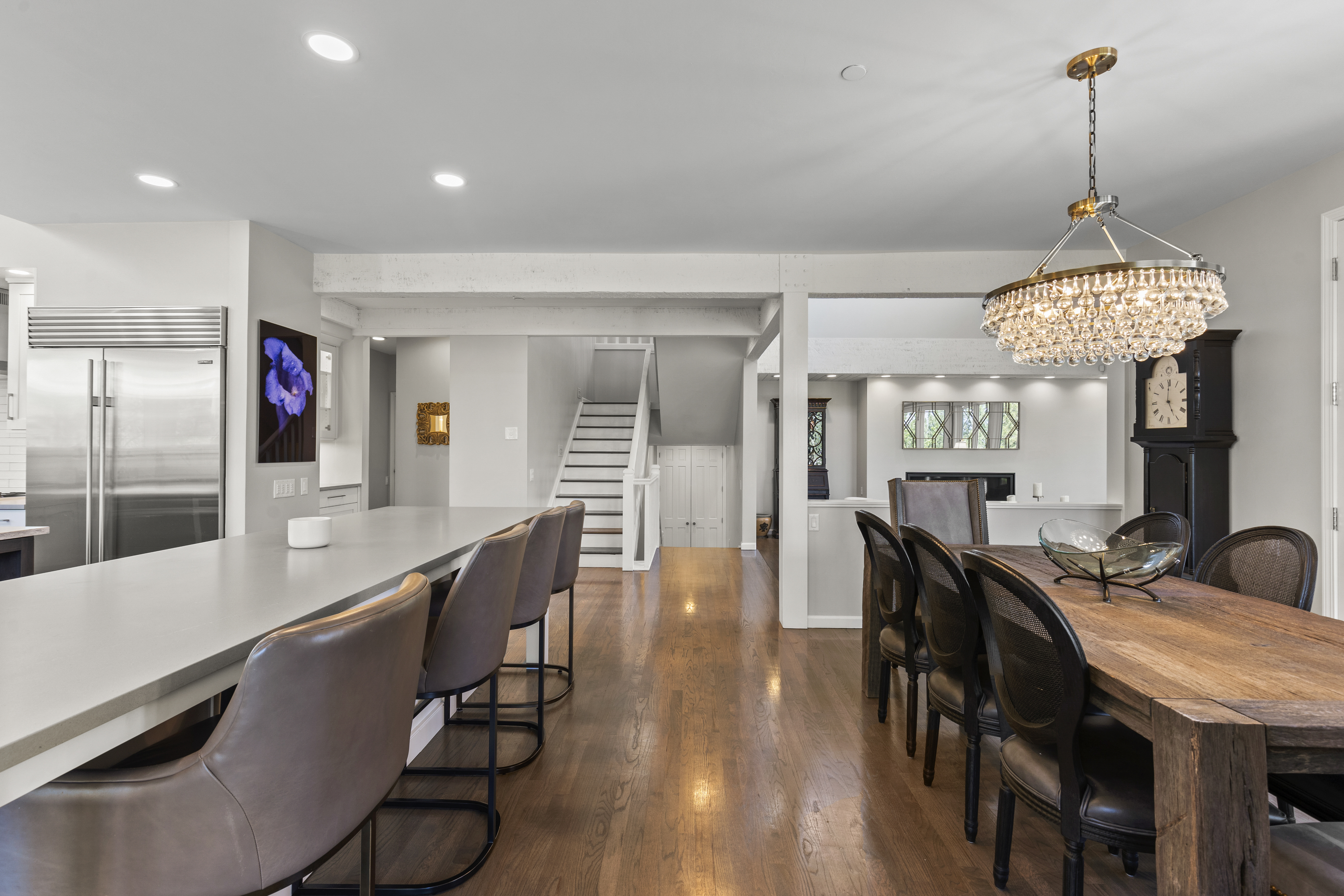 Exquisitely Updated Home - 物件實景