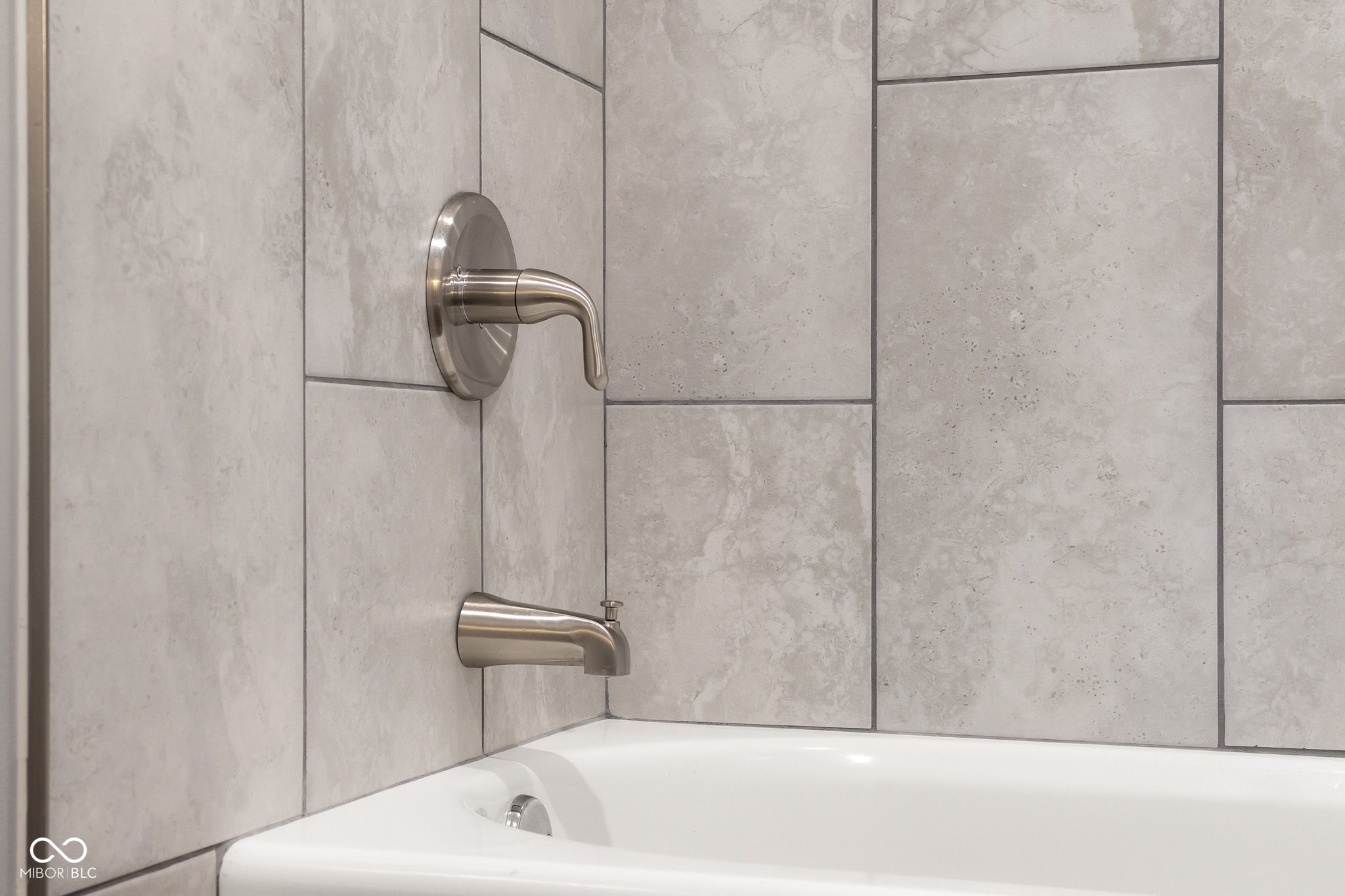 Columbus, Indiana, 47201, United States, 5 Bedrooms Bedrooms, ,6 BathroomsBathrooms,Residential,For Sale,1982008