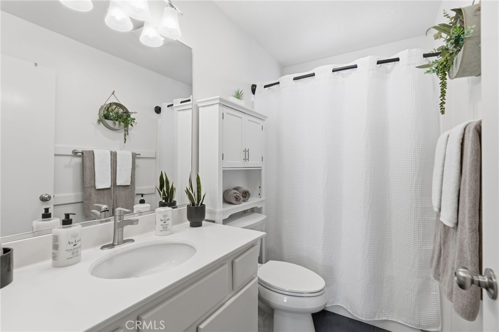 Temecula, California, 92591, United States, 3 Bedrooms Bedrooms, ,3 BathroomsBathrooms,Residential,For Sale,1989212