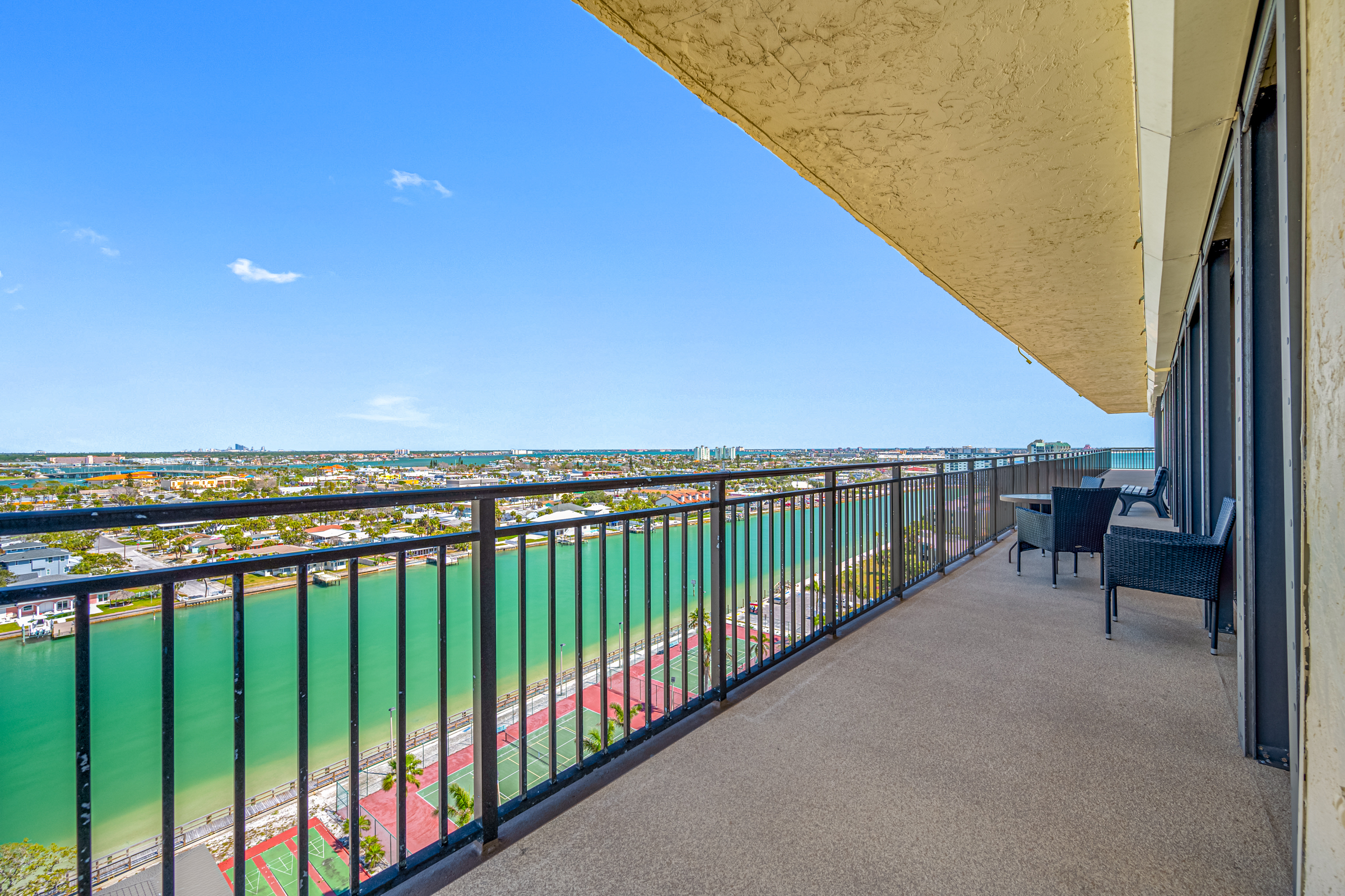 Treasure Island, Florida, 33706, United States, 2 Bedrooms Bedrooms, ,2 BathroomsBathrooms,Residential,For Sale,1998023