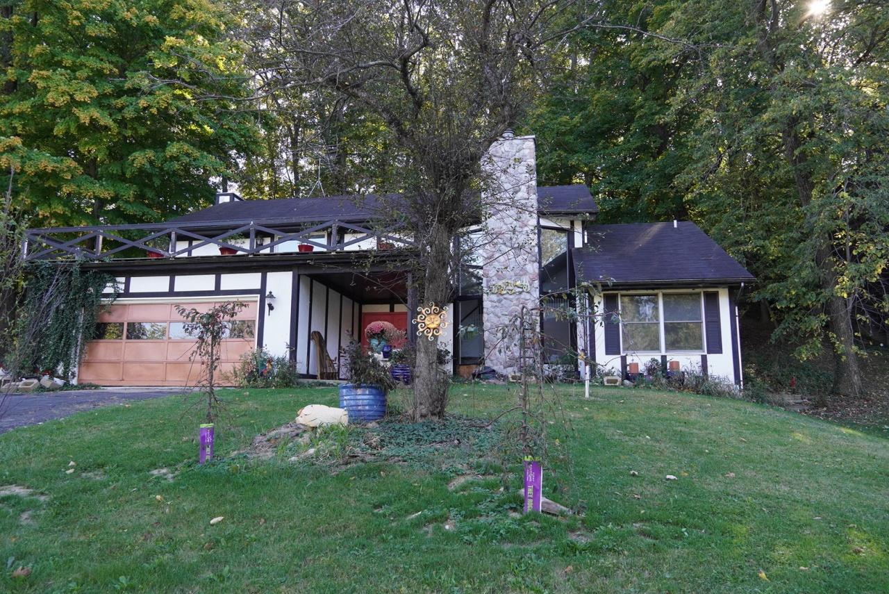 Valparaiso, Indiana, 46385, United States, 3 Bedrooms Bedrooms, ,3 BathroomsBathrooms,Residential,For Sale,1686239