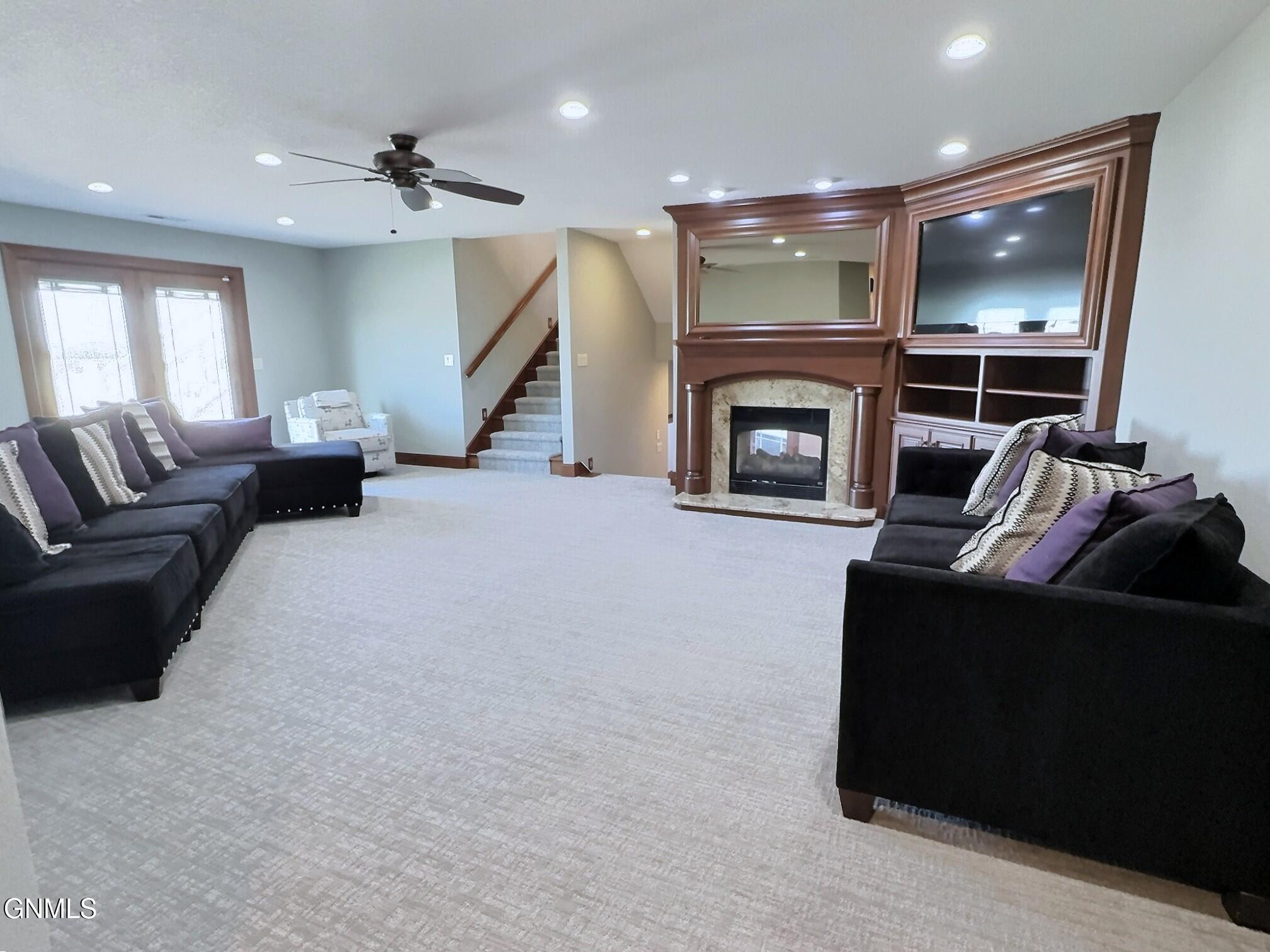 Bismarck, North Dakota, 58501, United States, 4 Bedrooms Bedrooms, ,4 BathroomsBathrooms,Residential,For Sale,2038873