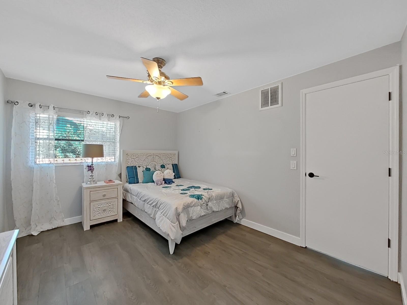 PALM HARBOR, Florida, 34683, United States, 5 Bedrooms Bedrooms, ,2 BathroomsBathrooms,Residential,For Sale,1982999