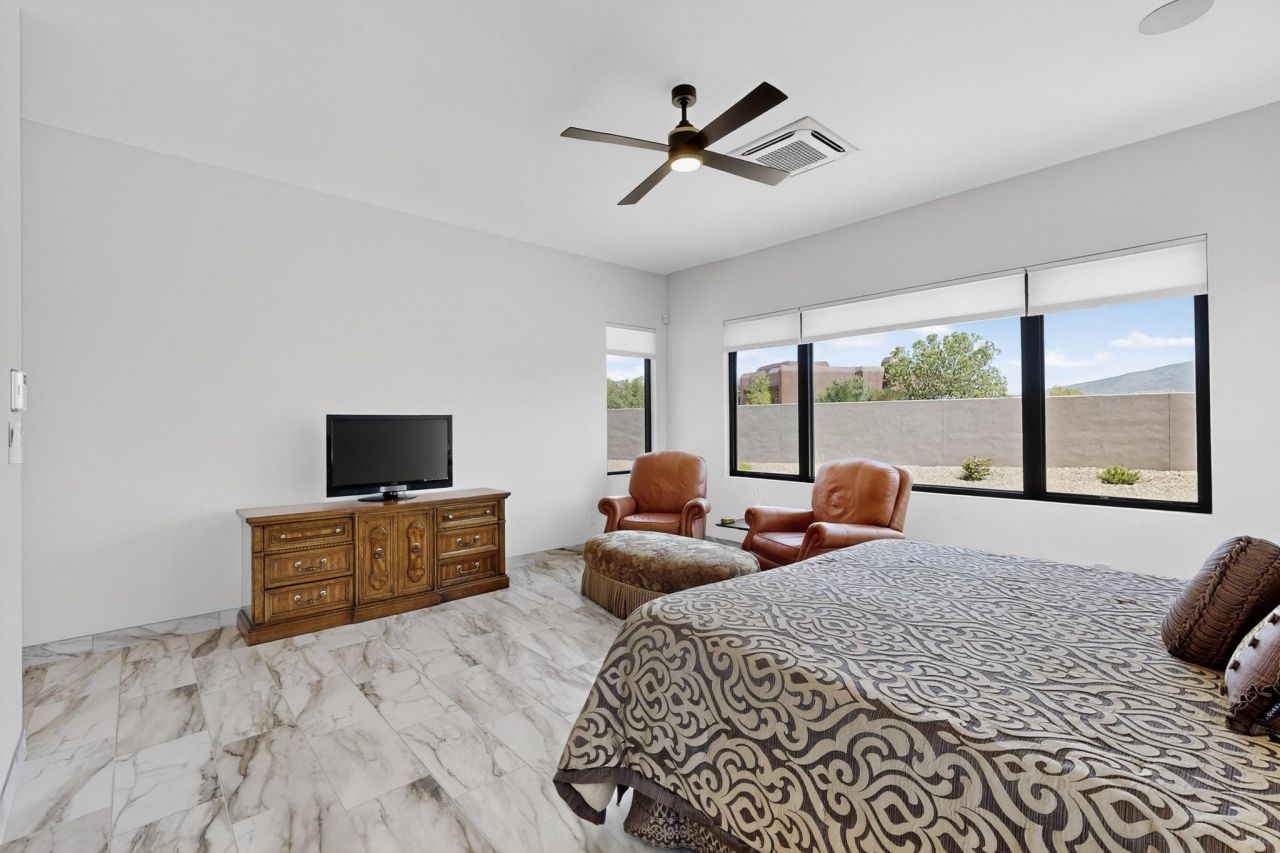 Placitas, New Mexico, 87043, United States, 3 Bedrooms Bedrooms, ,4 BathroomsBathrooms,Residential,For Sale,1903548