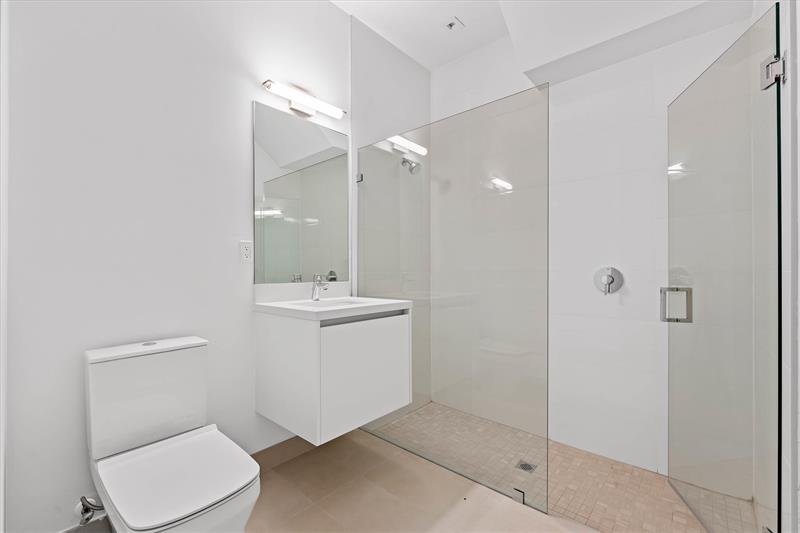 Weston, Florida, 33326, United States, 5 Bedrooms Bedrooms, ,10 BathroomsBathrooms,Residential,For Sale,1925286