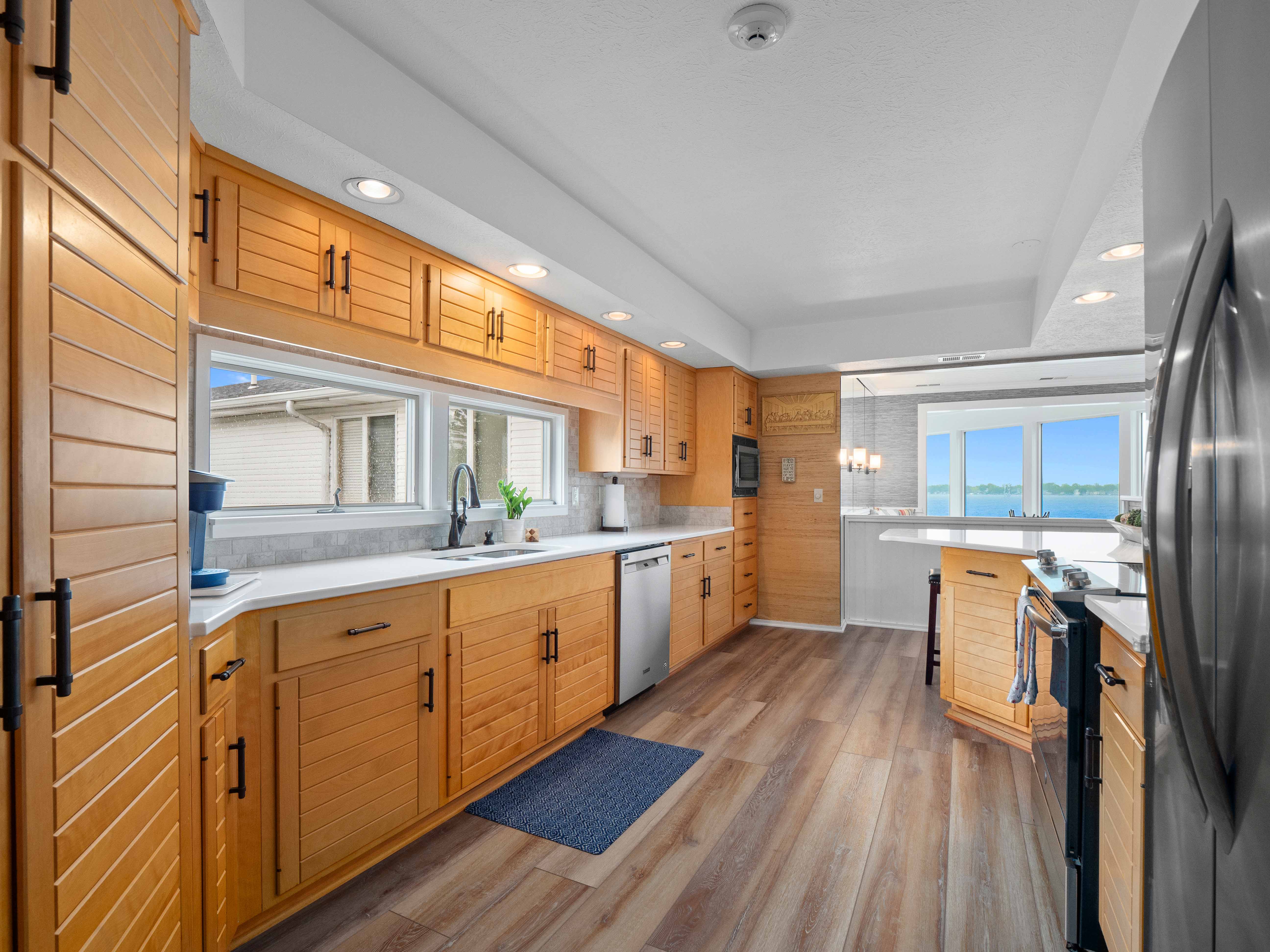  Three Bedroom Condo on Lake Wawasee with Private Boat Slip - 物件實景