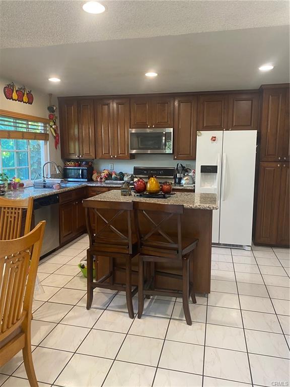 Ontario, California, 91762, United States, 3 Bedrooms Bedrooms, ,2 BathroomsBathrooms,Residential,For Sale,2005684