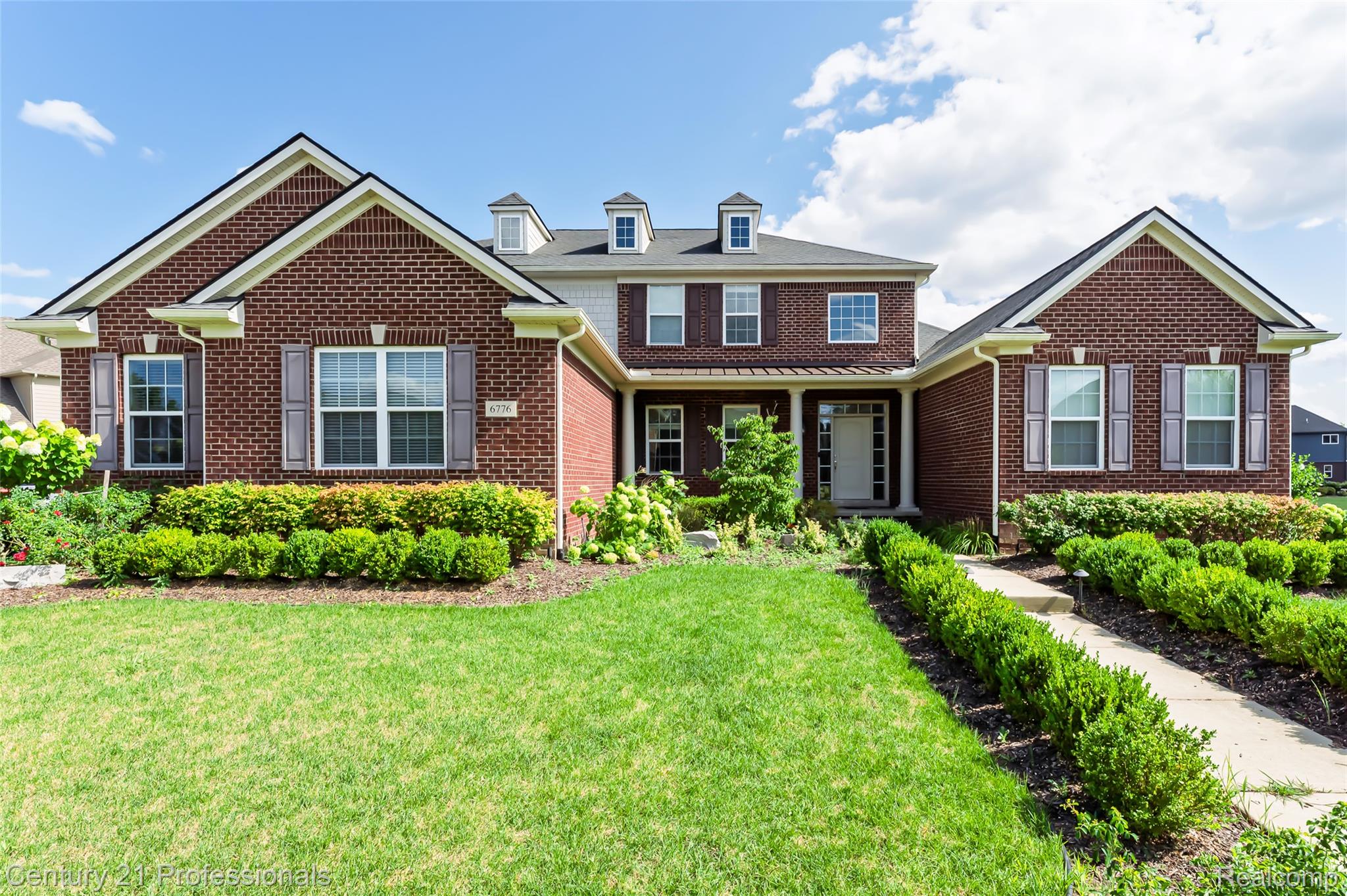 Canton, Michigan, 48187, United States, 5 Bedrooms Bedrooms, ,6 BathroomsBathrooms,Residential,For Sale,1908049