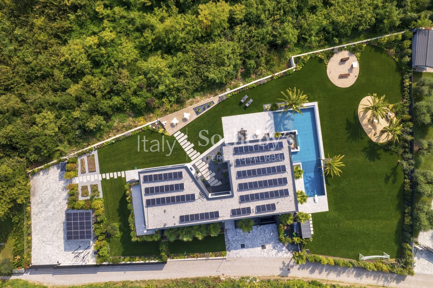  Exclusive modern villa with panoramic lake views - 物件實景