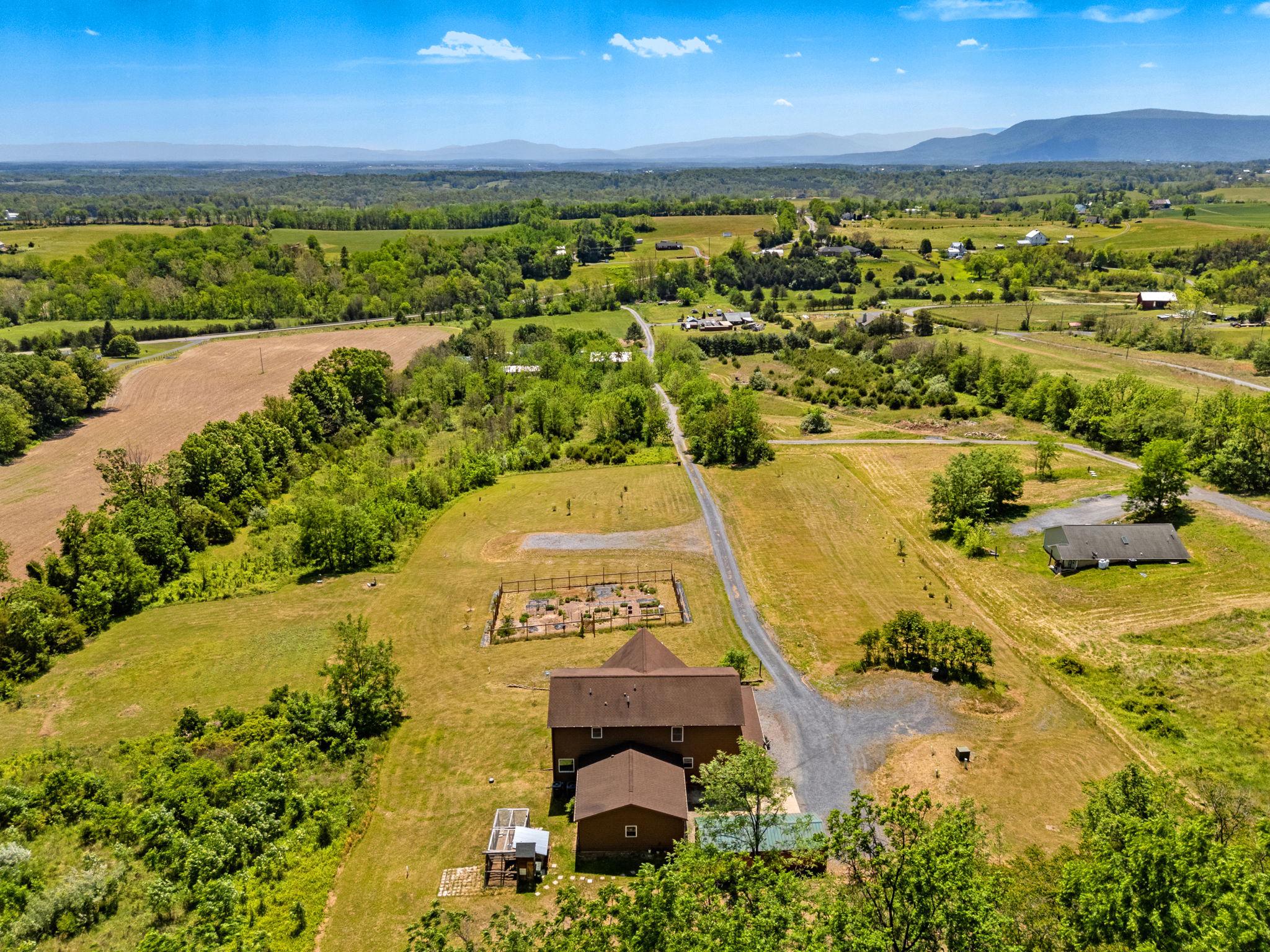 384 Lindamood Lane, Strasburg, VA, 22641 - 物件實景