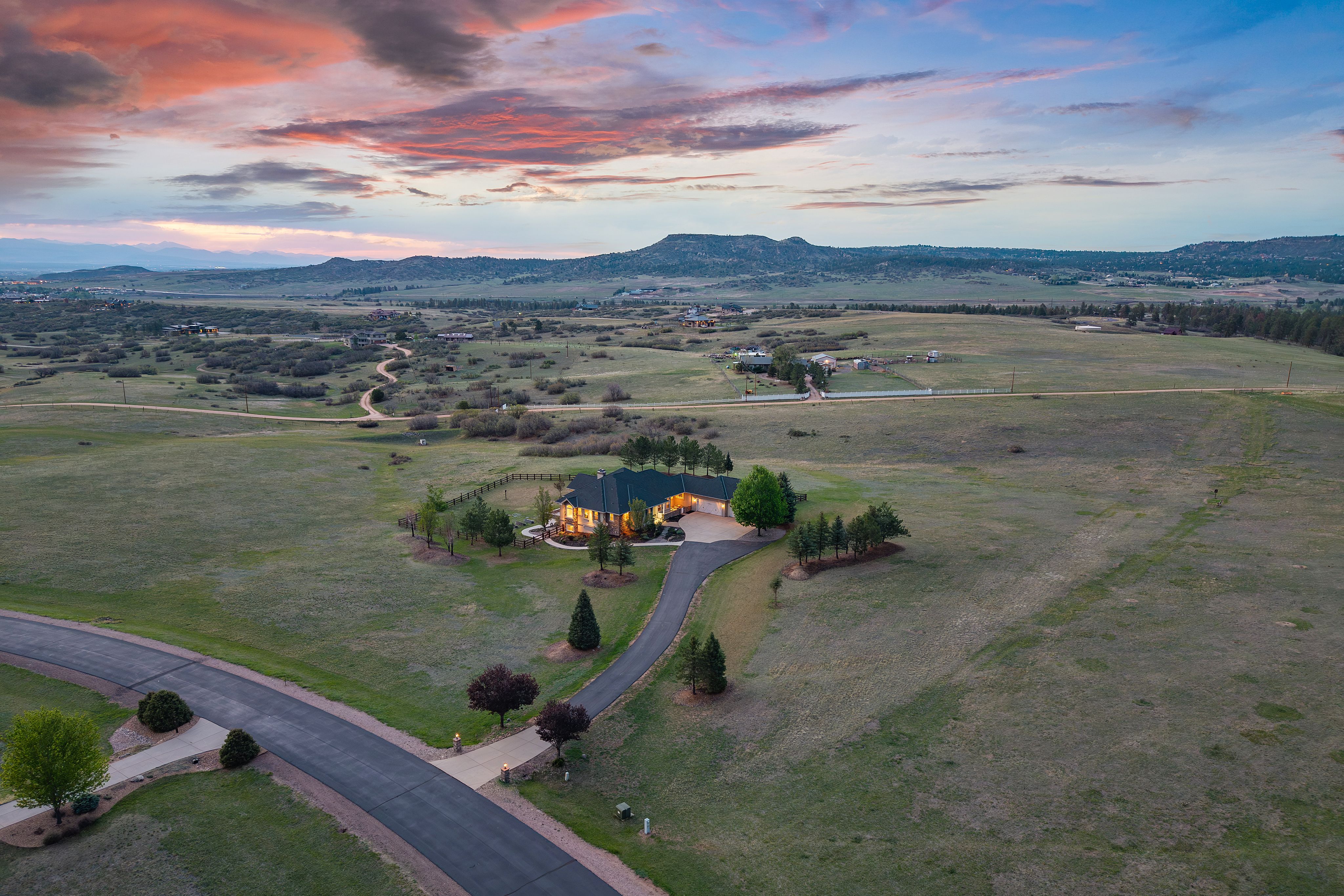  Set on five scenic acres with sweeping Front Range views - 物件實景