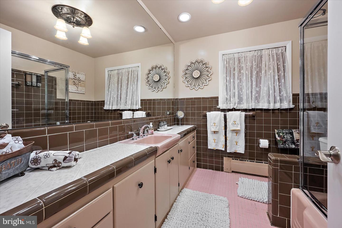 Salisbury, Maryland, 21801, United States, 3 Bedrooms Bedrooms, ,3 BathroomsBathrooms,Residential,For Sale,1898582